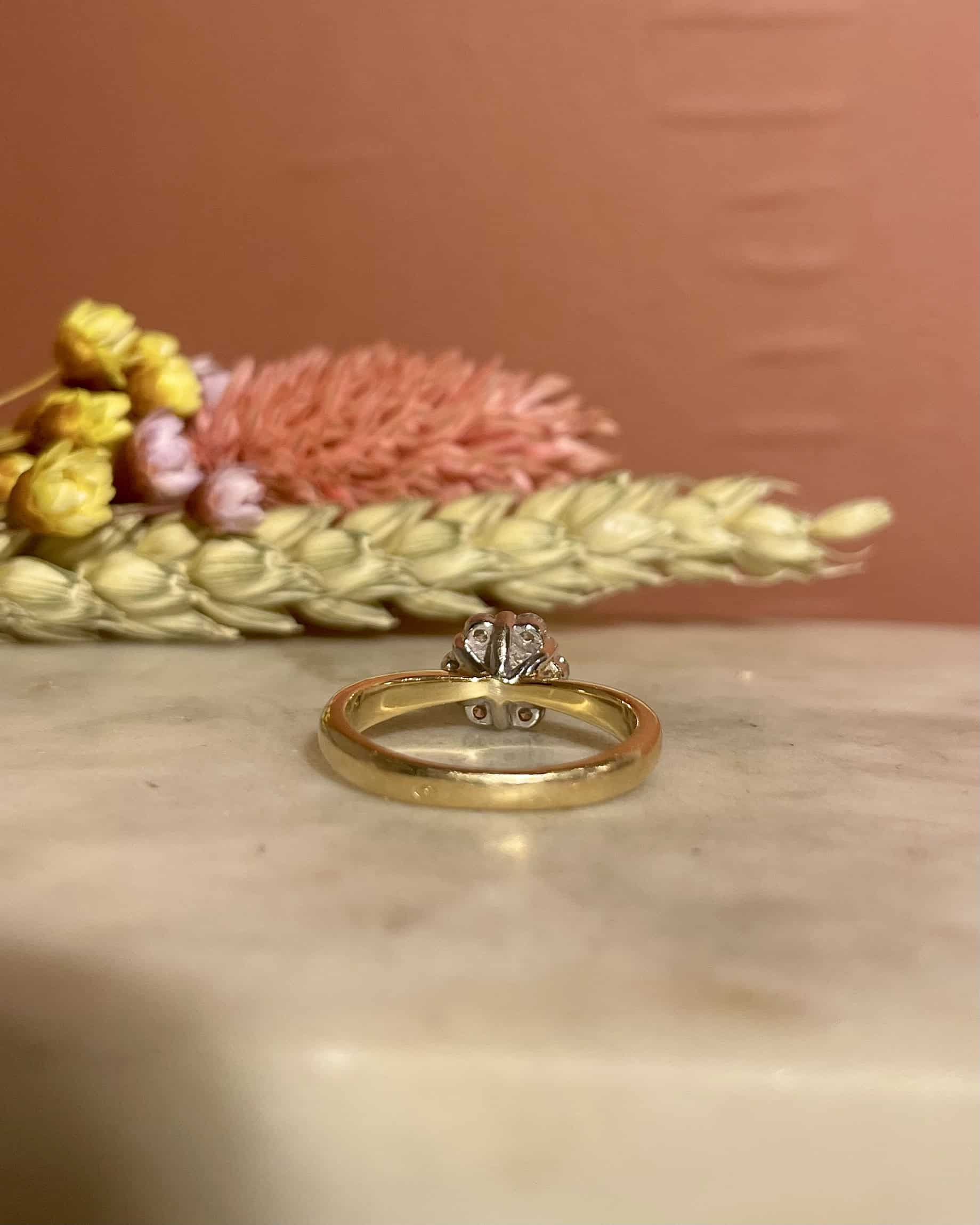 Bague Marguerite Diamants 0.40 carat "Mia"