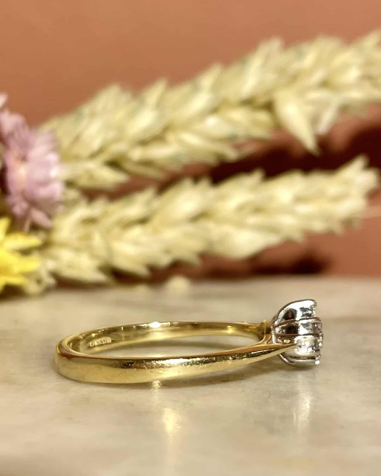 Bague Vintage Diamants Fleur "Aurelys" - Elliade Paris