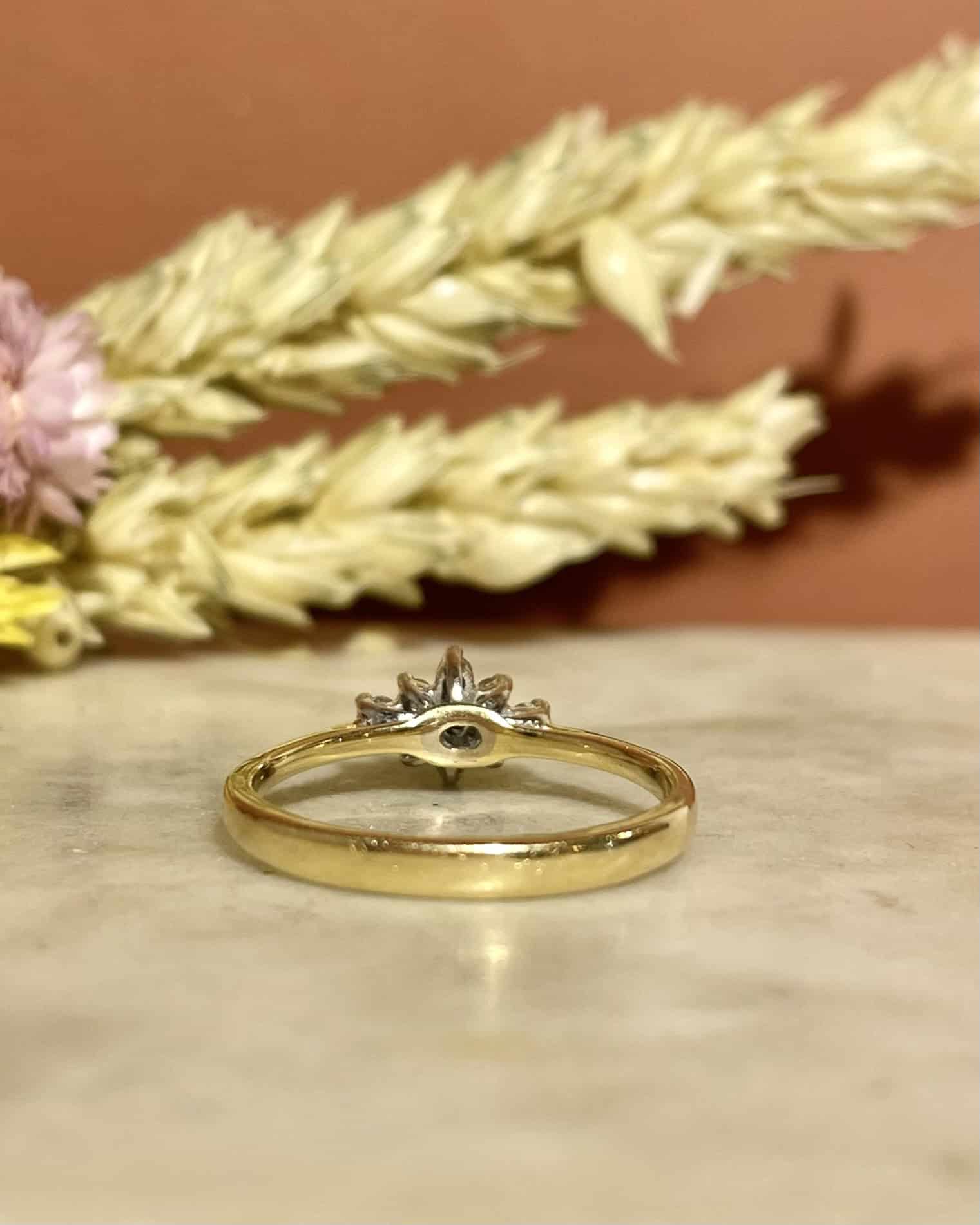 Bague Vintage Diamants Fleur "Aurelys" - Elliade Paris