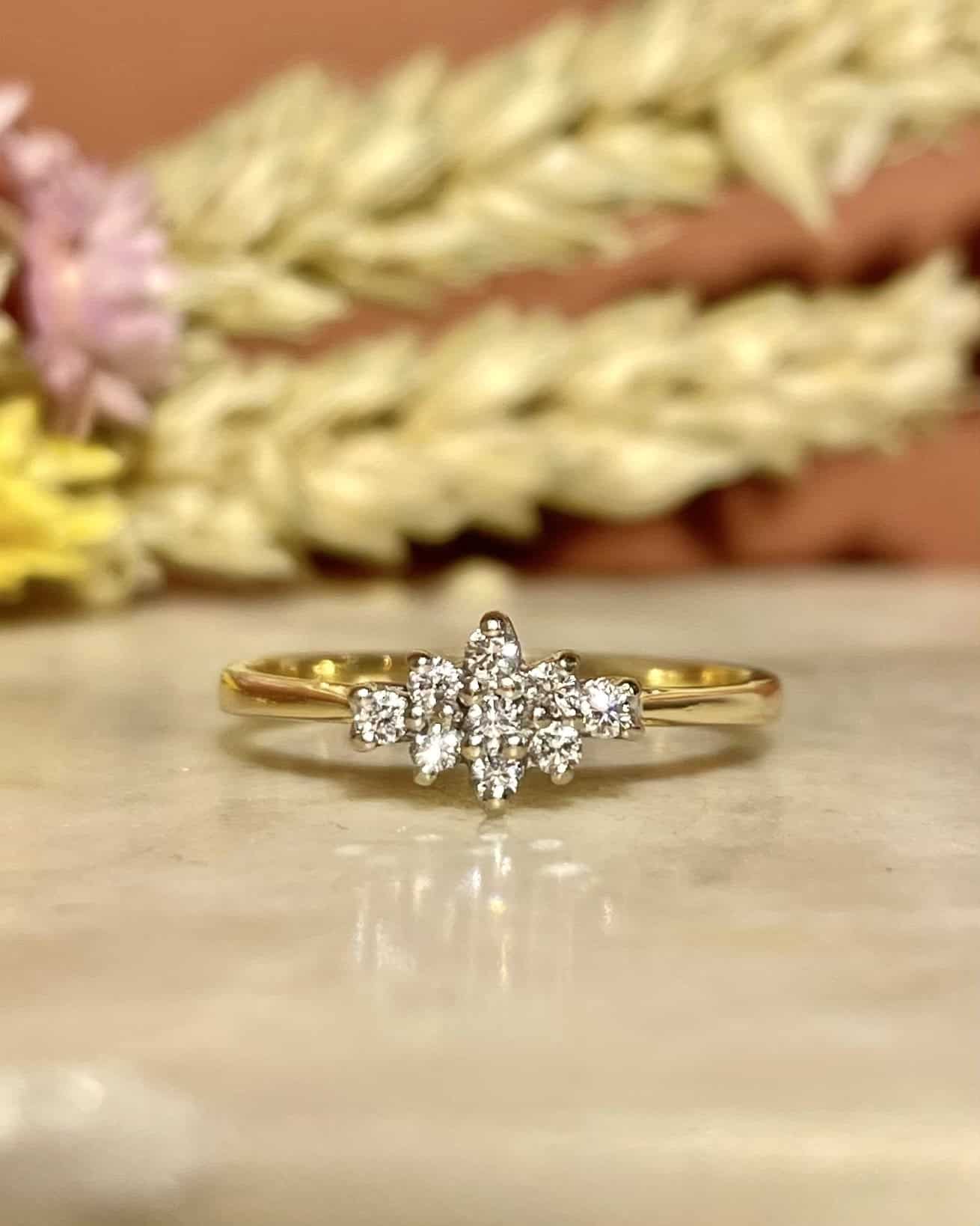 Bague Vintage Diamants Fleur "Aurelys" - Elliade Paris