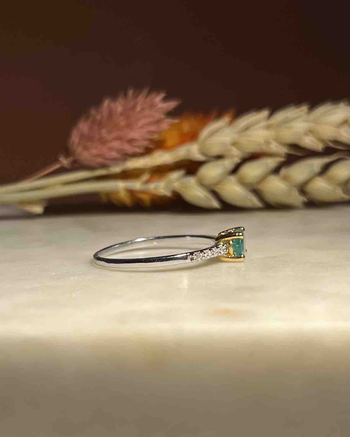 Bague Vintage Émeraude & Diamants "Bianca" - Elliade Paris