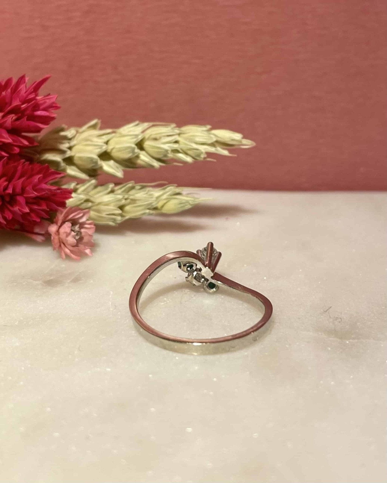 Bague Vintage Émeraudes & Diamants "Kelani" - Elliade Paris