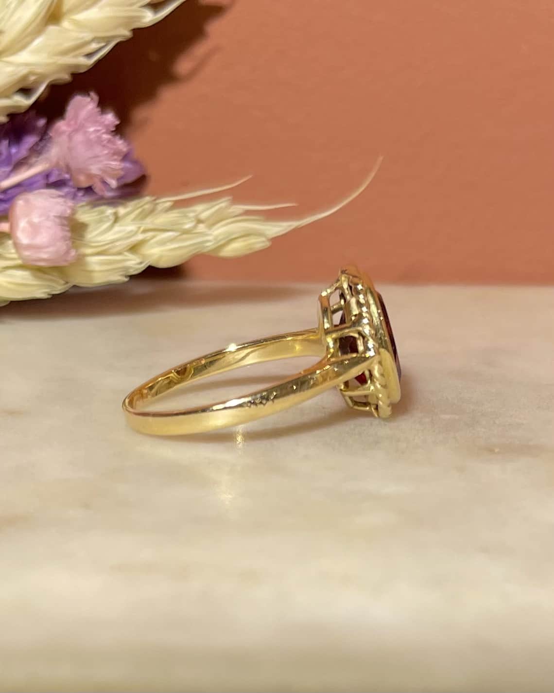 Bague Vintage Grenat 2 Carats "Gislene" - Elliade Paris