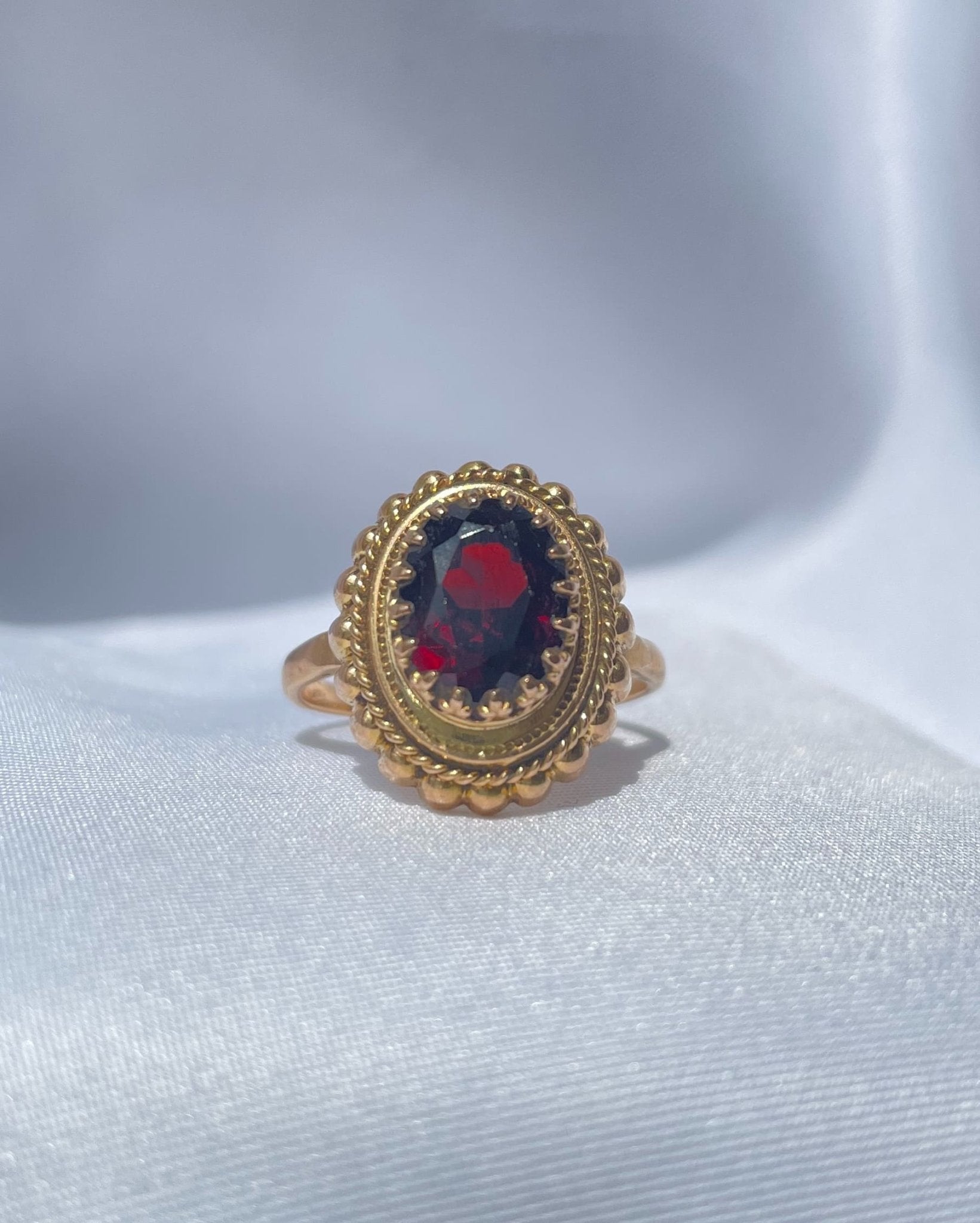 Bague Vintage Grenat "May" - Elliade Paris