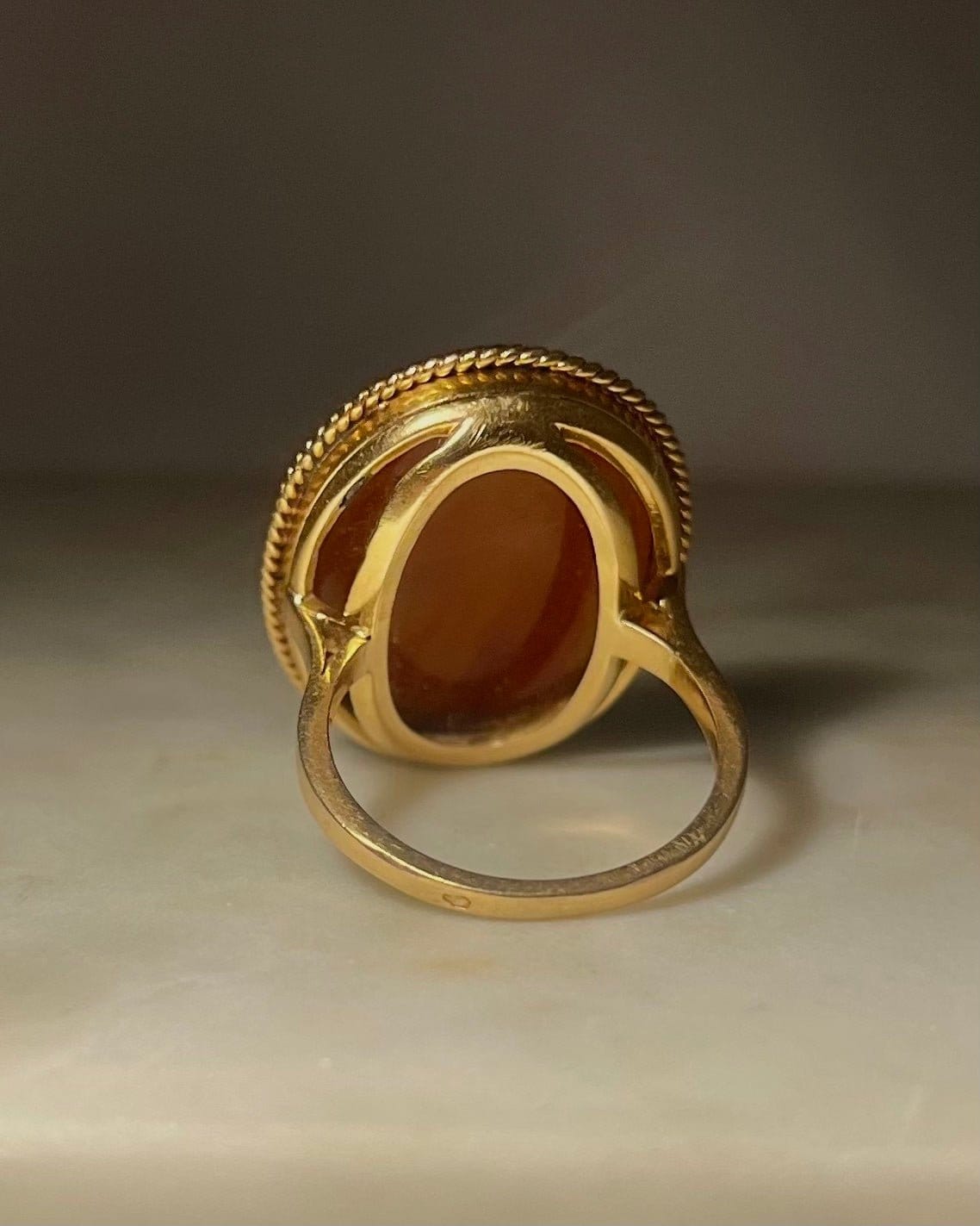 Bague vintage Intaille Cornaline "Carthage" - Elliade Paris