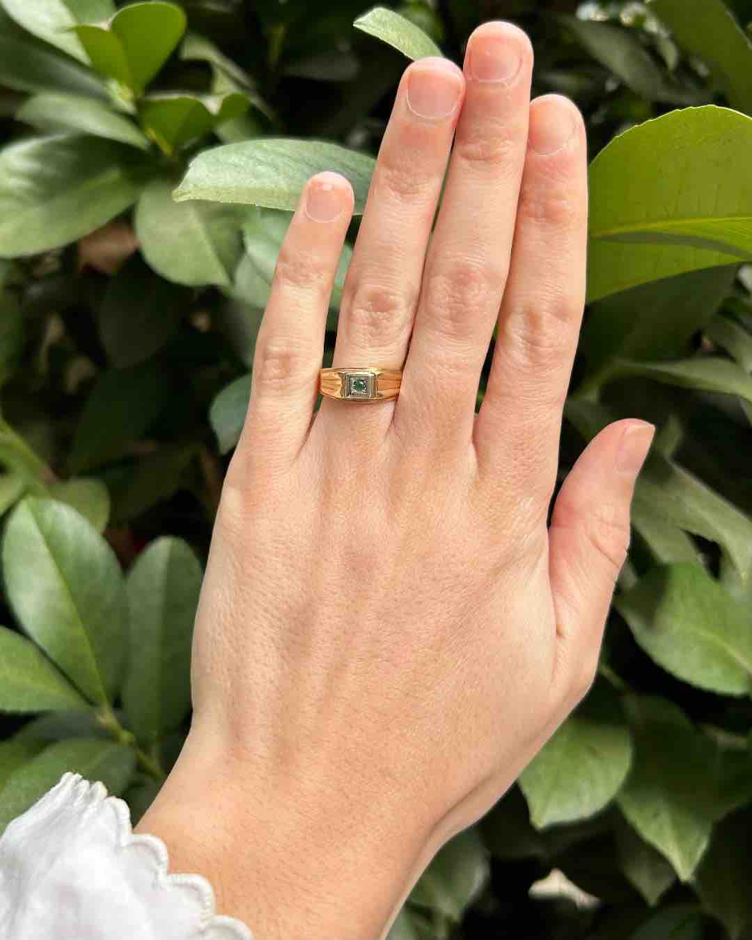 Bague Vintage Jonc Émeraude "Hortensia" - Elliade Paris