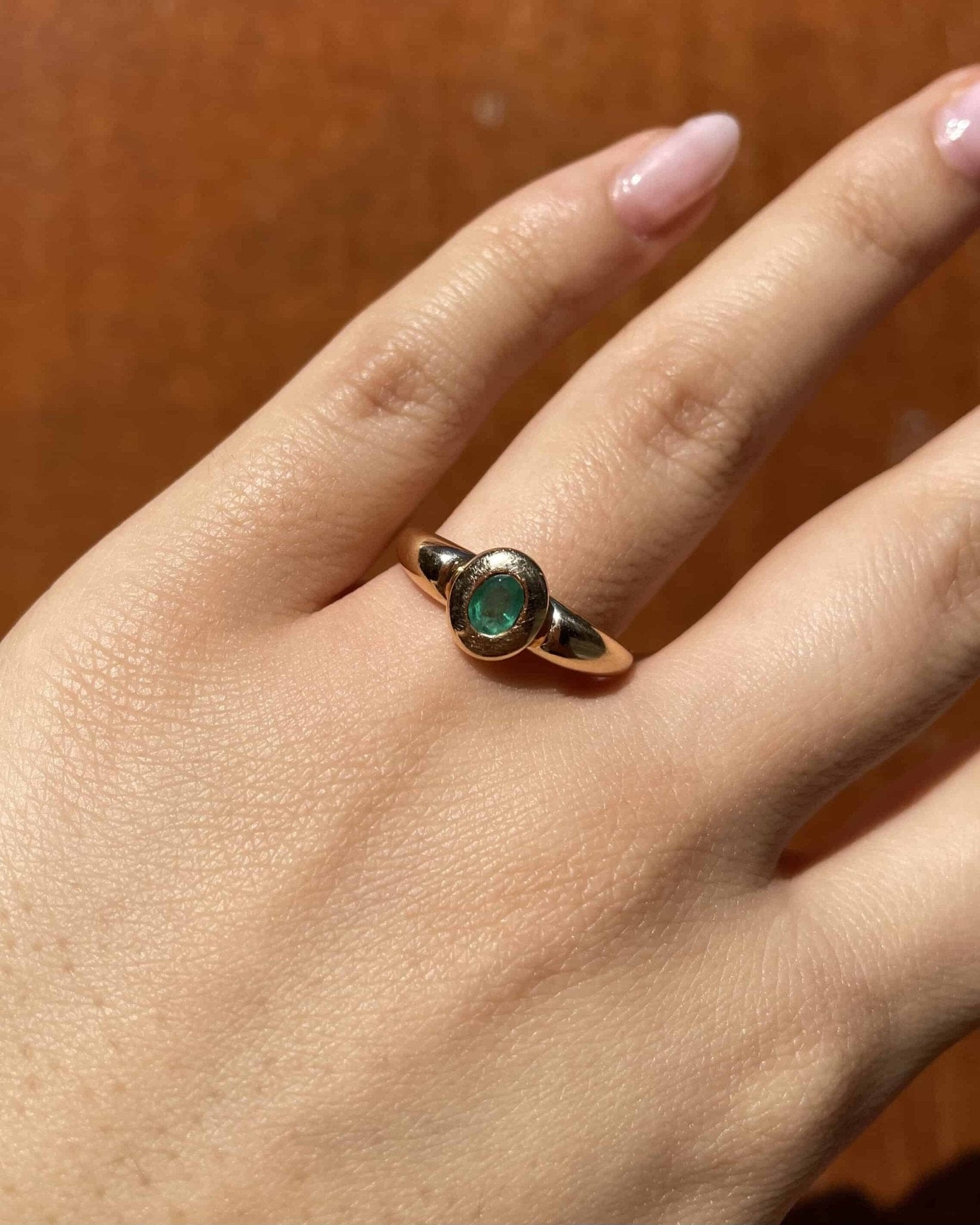 Bague Vintage Jonc Émeraude “Ludmila” - Elliade Paris