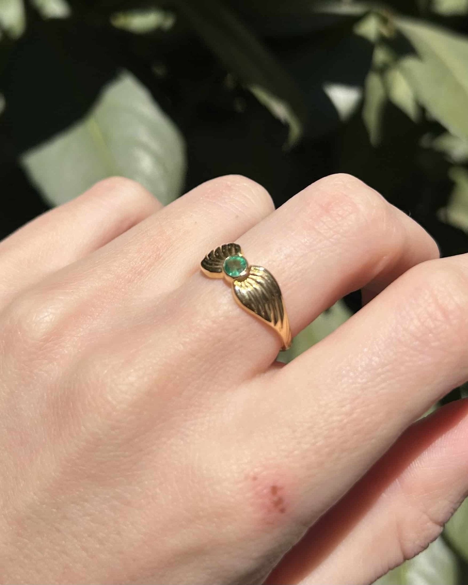 Bague Vintage Jonc Émeraude "Naya" - Elliade Paris