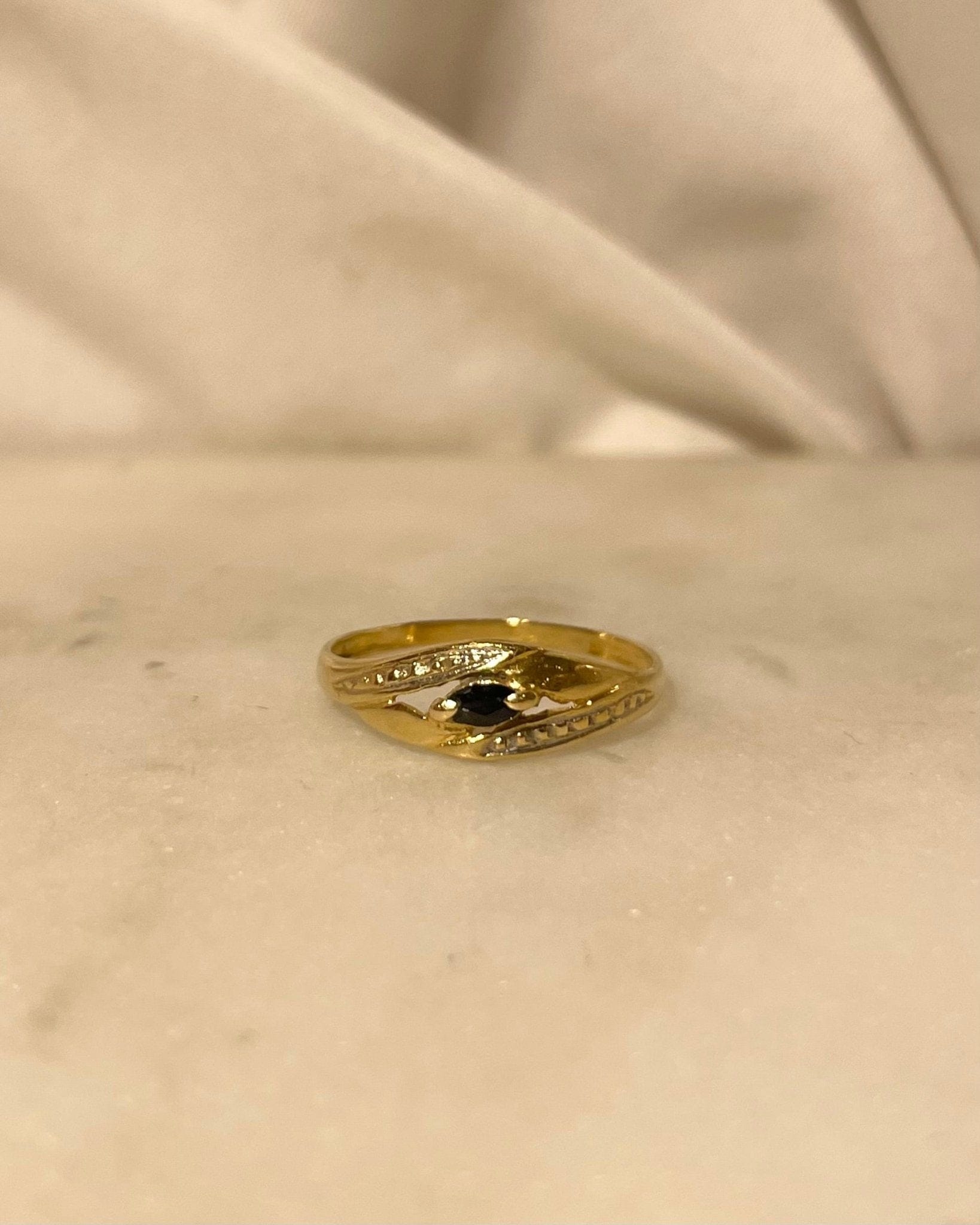 Bague Vintage Jonc Saphir "Marnie" - Elliade Paris