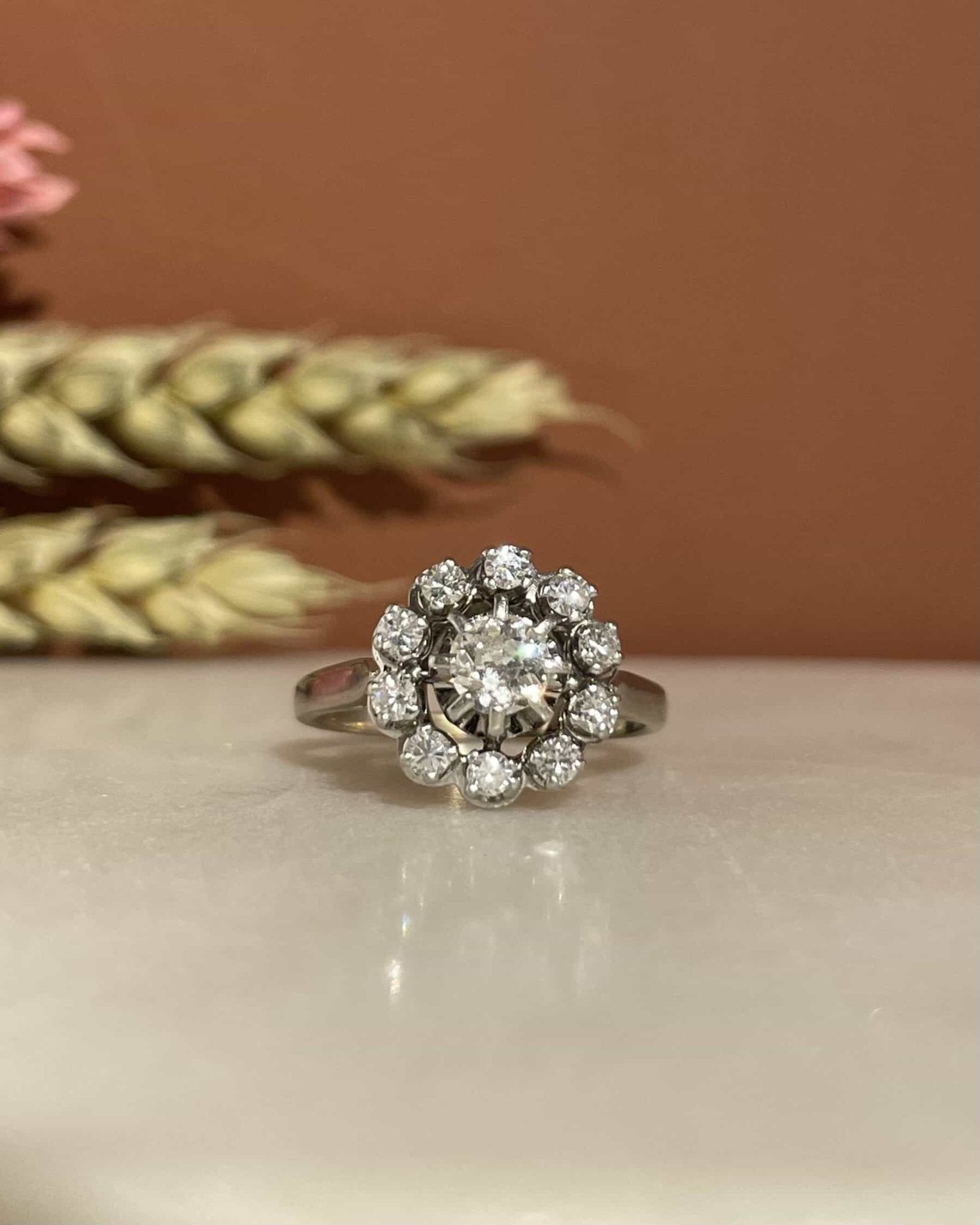 Bague Vintage Marguerite 11 Diamants "Melody" - Elliade Paris