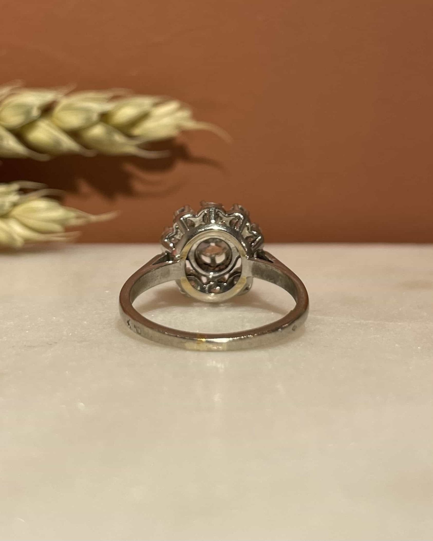 Bague Vintage Marguerite 11 Diamants "Melody" - Elliade Paris