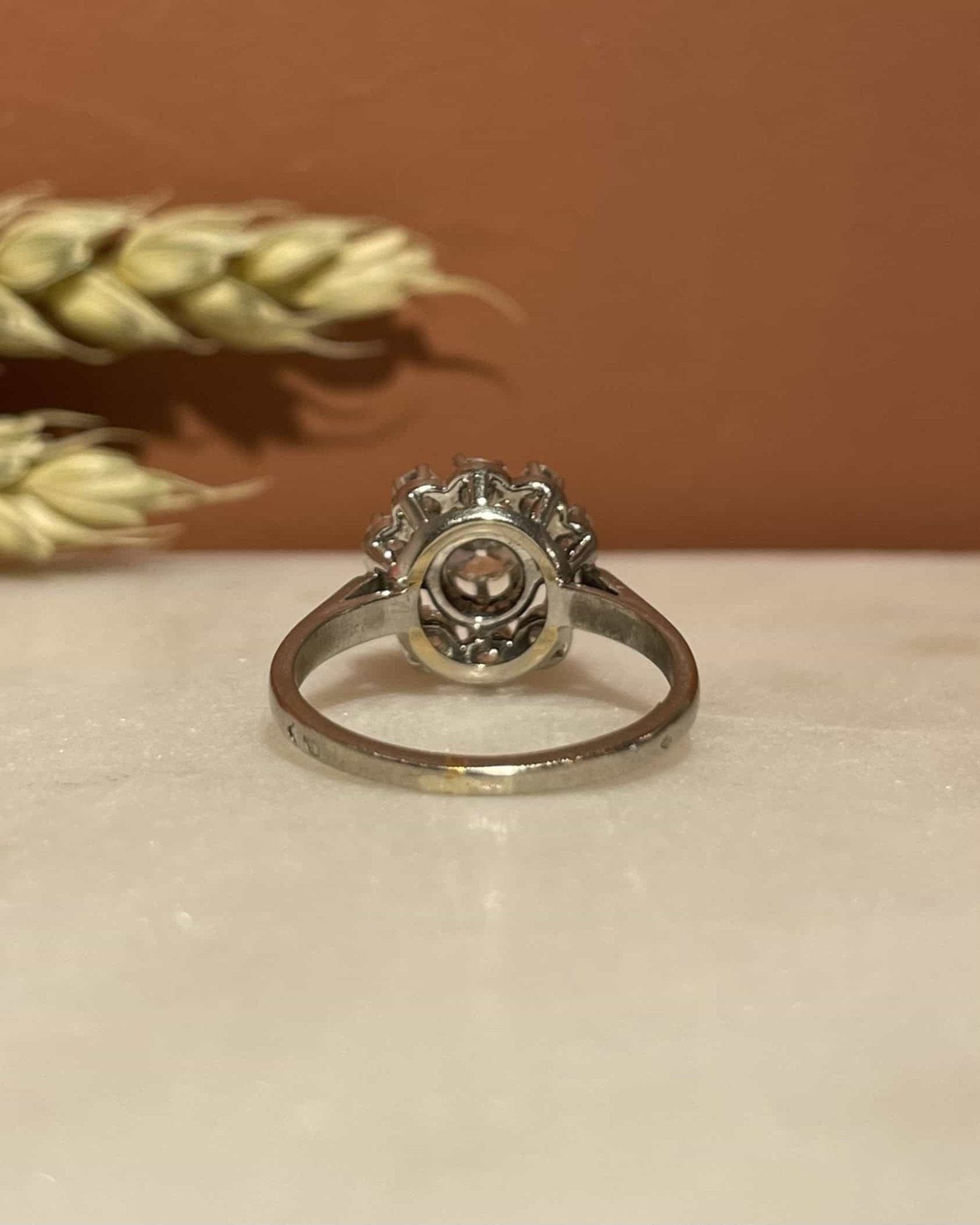 Bague Vintage Marguerite 11 Diamants "Melody" - Elliade Paris