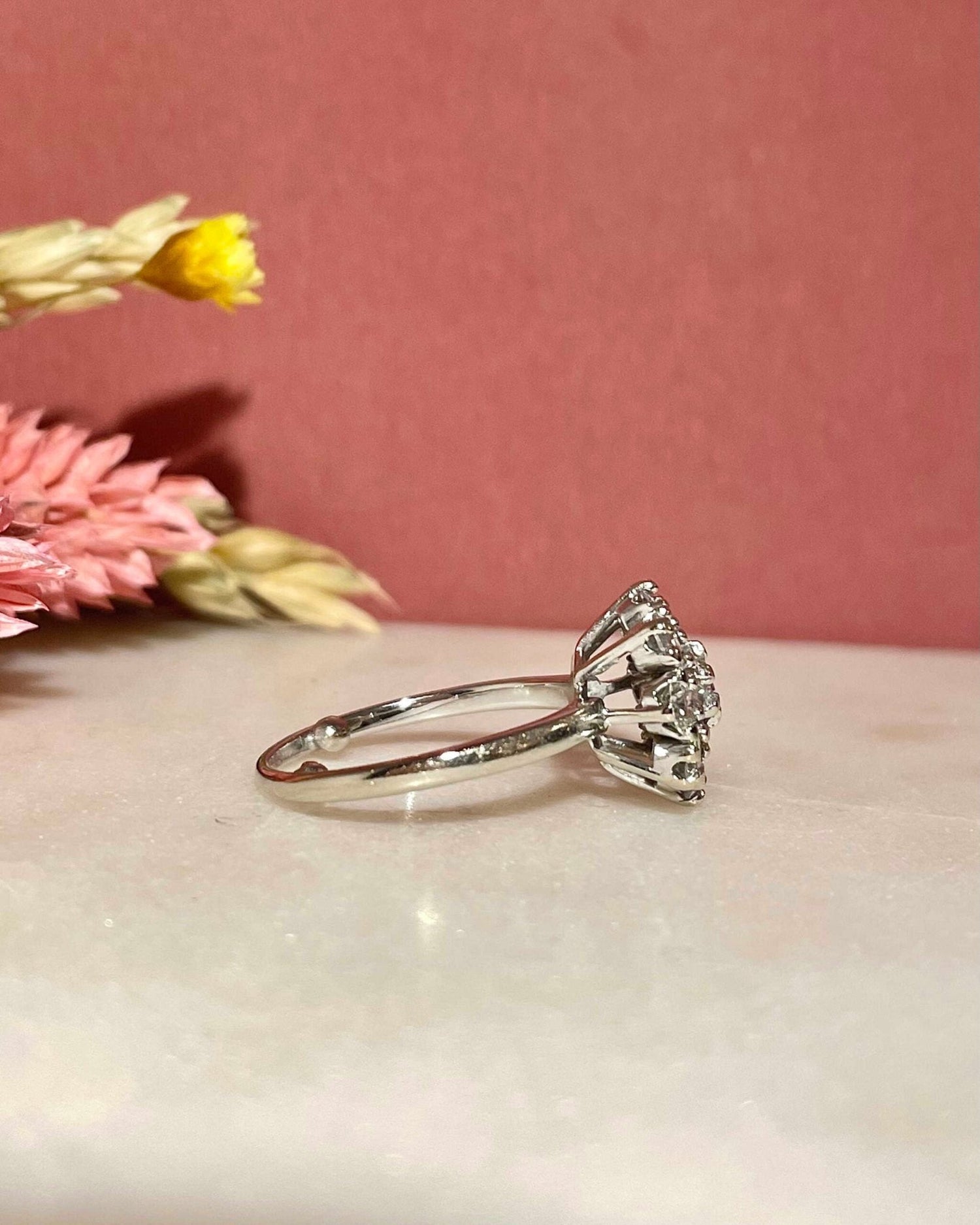 Bague Vintage Marguerite Diamants 1 carat "Caly" - Elliade Paris