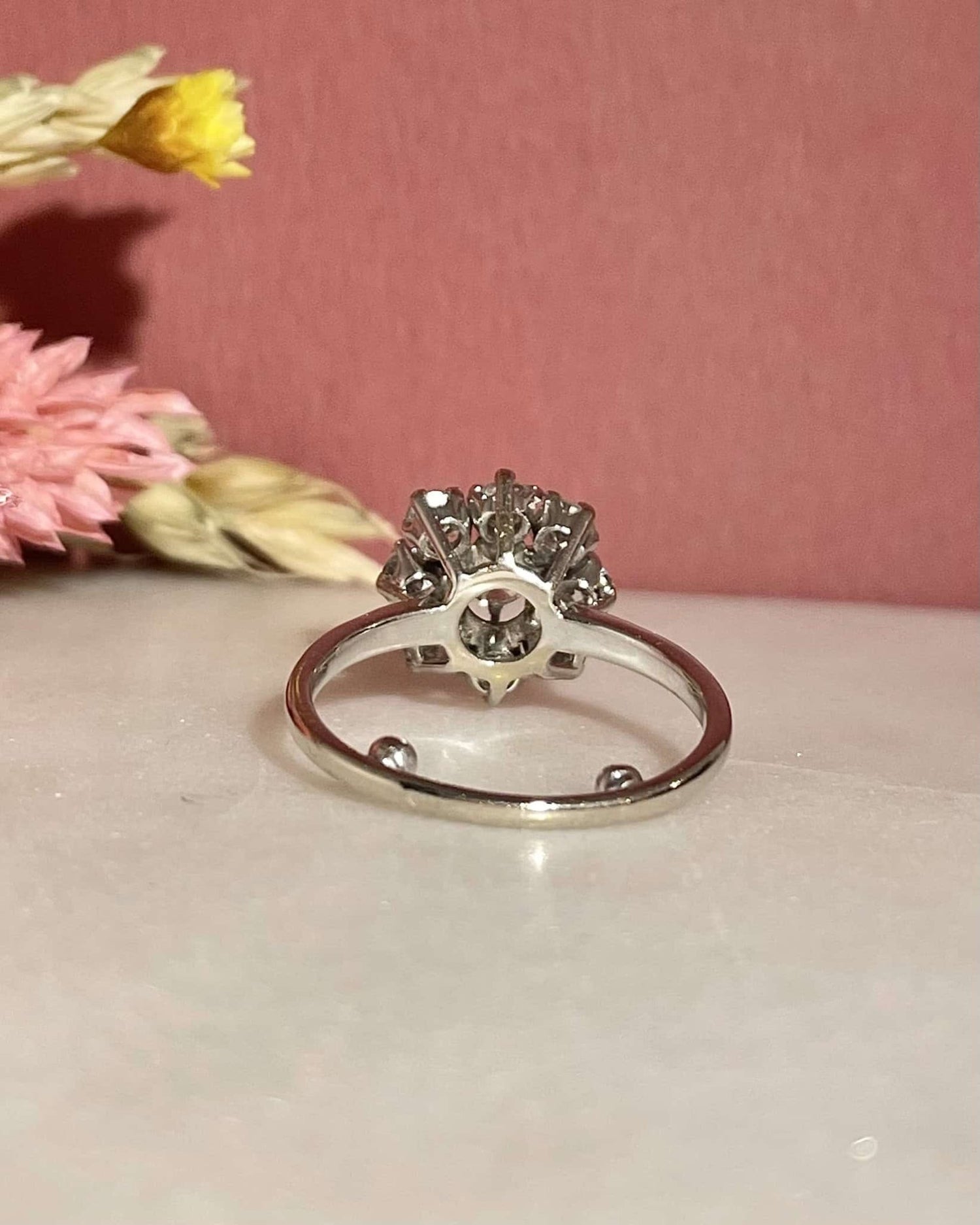Bague Vintage Marguerite Diamants 1 carat "Caly" - Elliade Paris