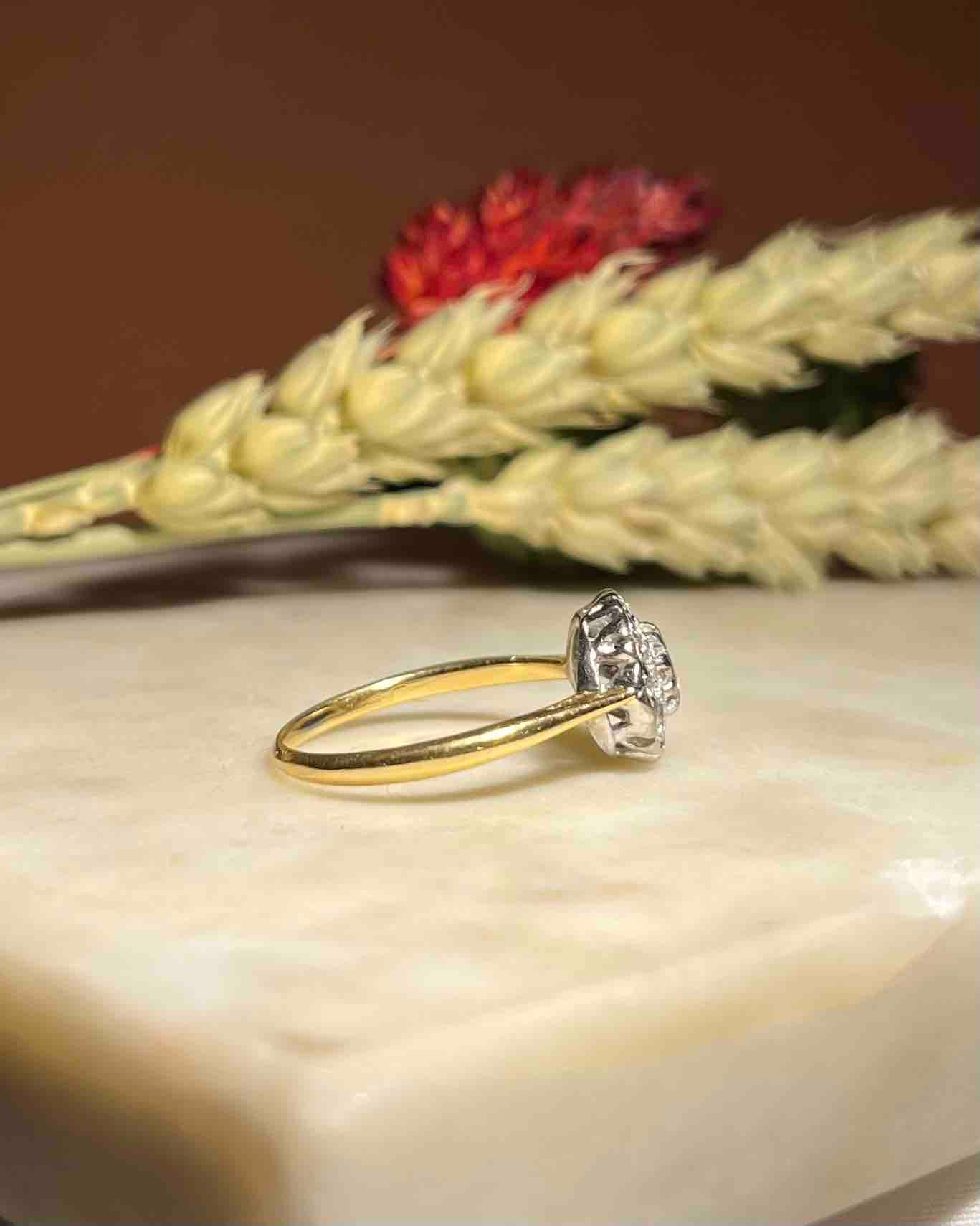 Bague Vintage Marguerite Diamants "Gémima" - Elliade Paris