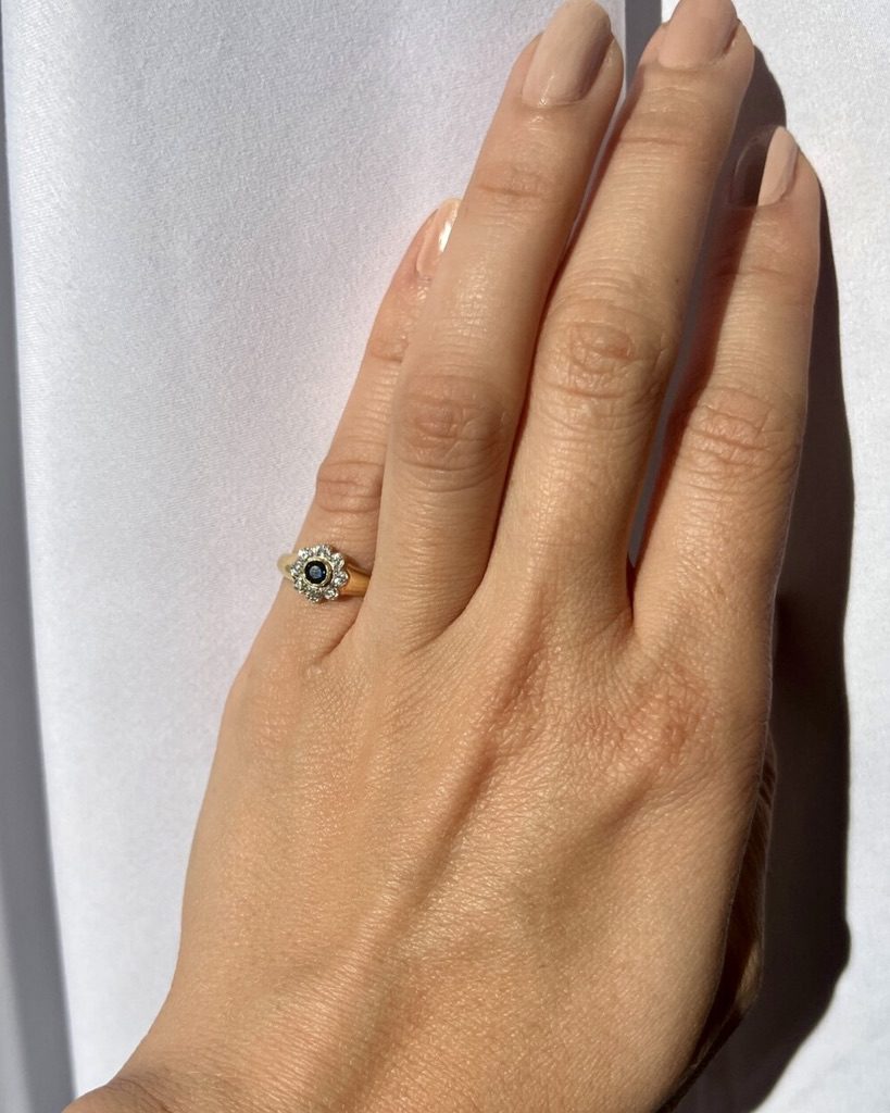 Bague Vintage Marguerite Saphir & Diamants "Lise" - Elliade Paris