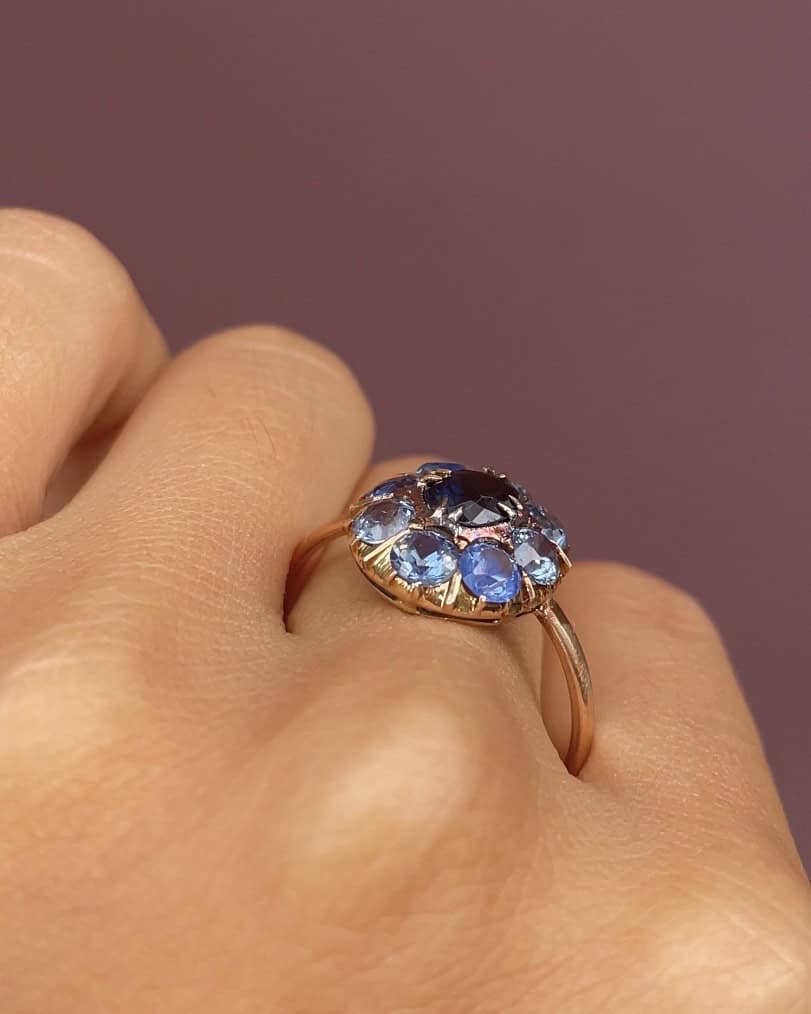 Bague Vintage Marguerite Saphirs 3 carats "Julia" - Elliade Paris