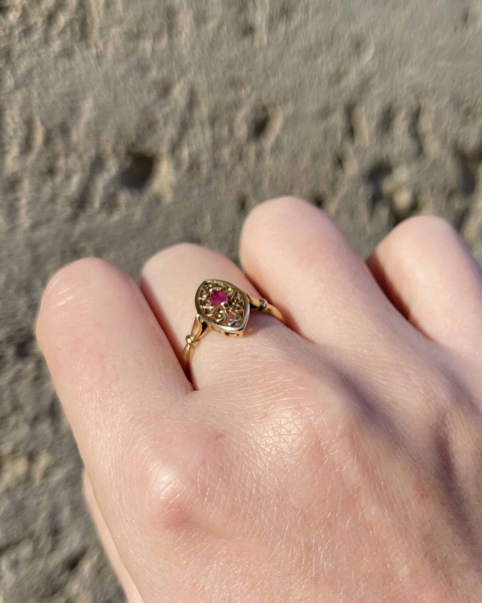 Bague Vintage Marquise Rubis "Luena" - Elliade Paris