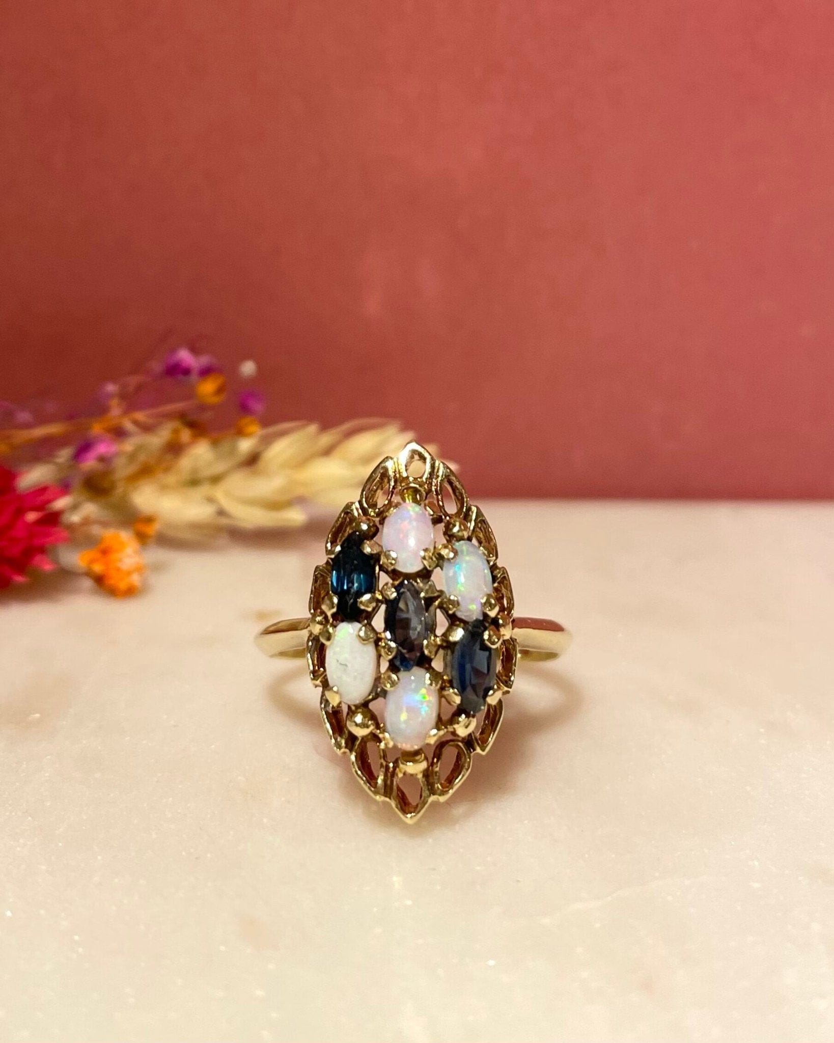 Bague Vintage Marquise Saphirs & Opales "Torine" - Elliade Paris
