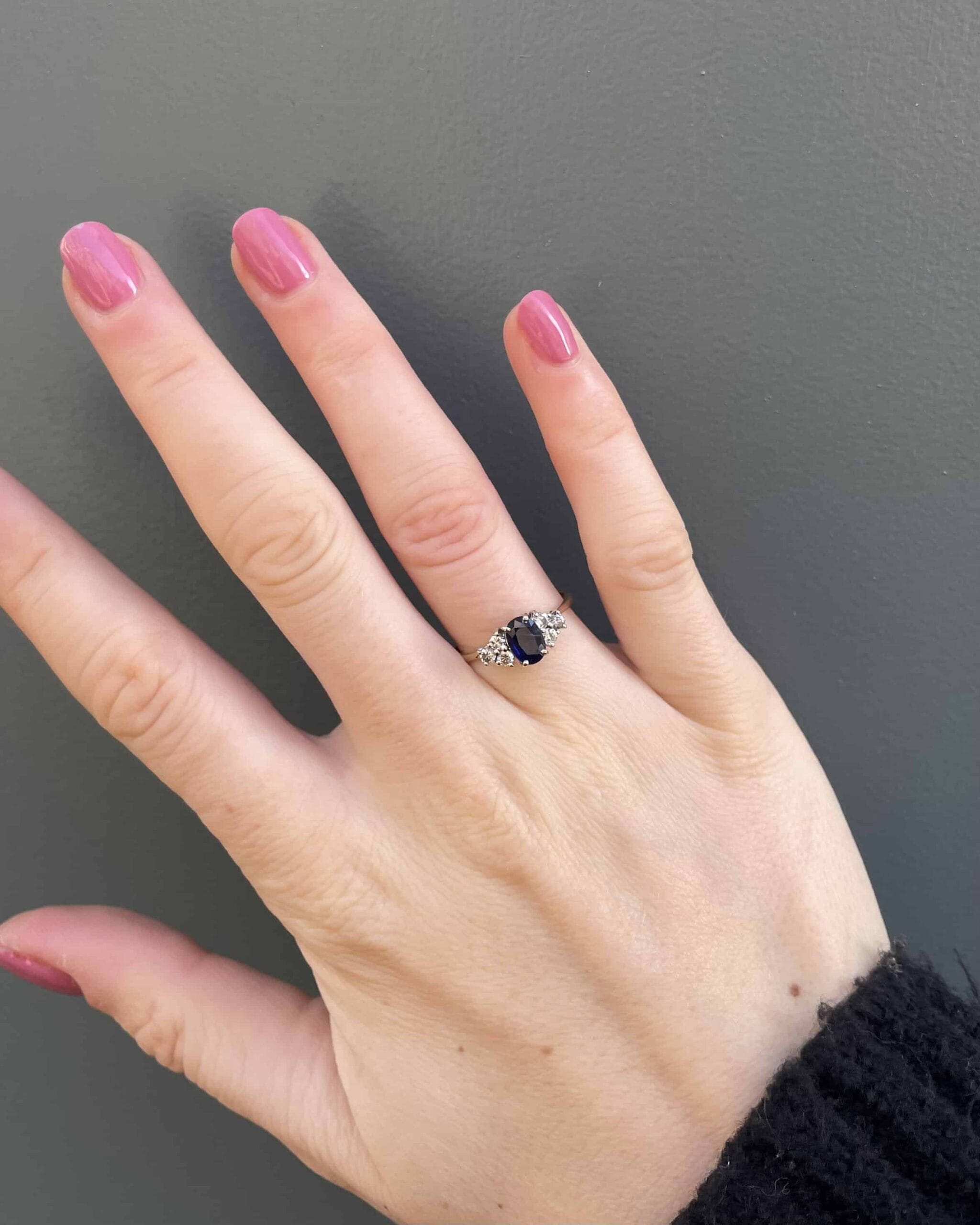 Bague Trilogie Saphir 0.70 carat & Diamants "Tina" - Elliade Paris