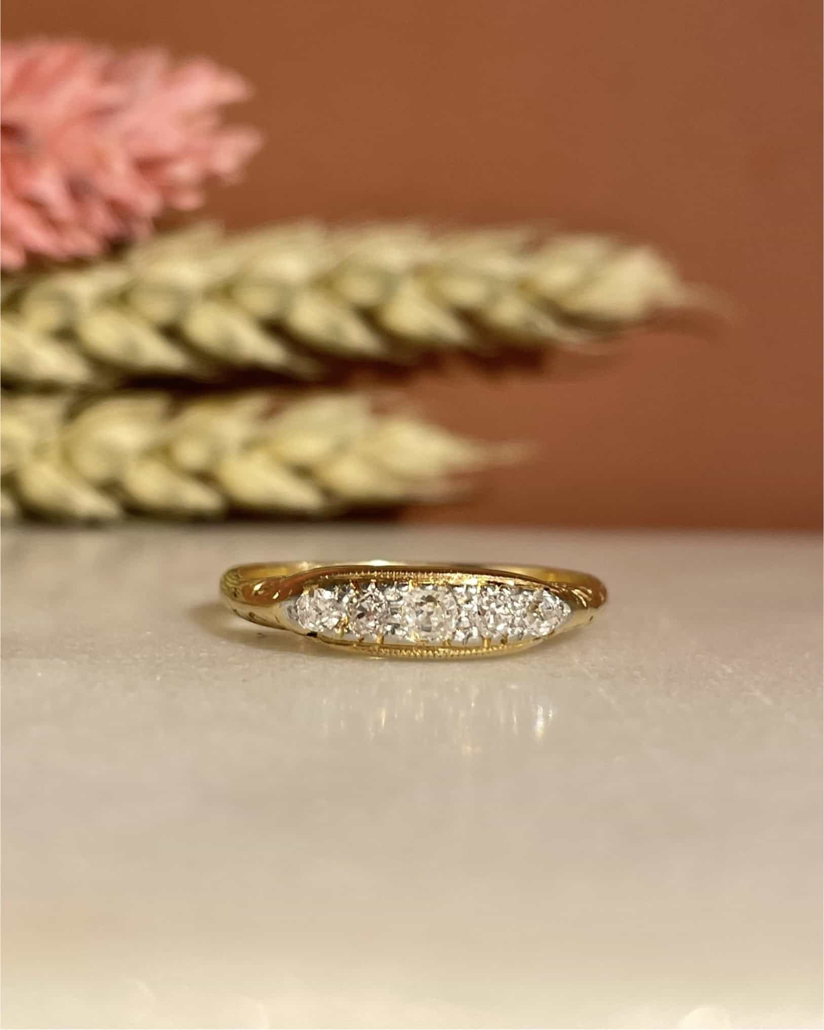 Bague Vintage Rivière de Diamants "Haneïa" - Elliade Paris