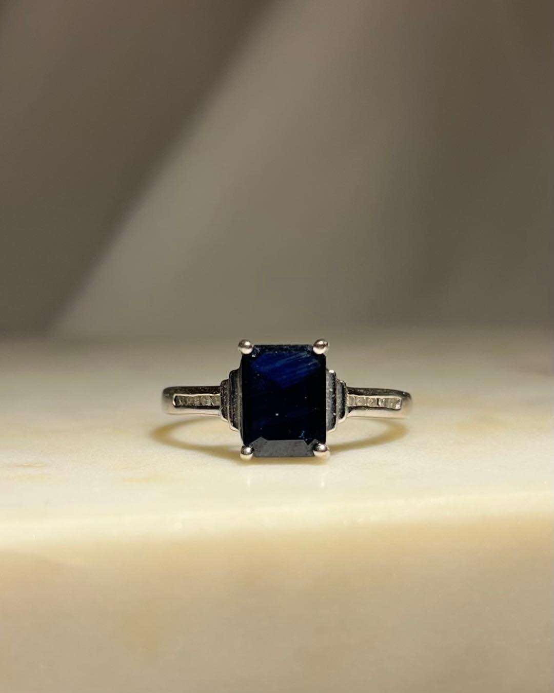 Bague Vintage Saphir & Diamants "Nayra" - Elliade Paris