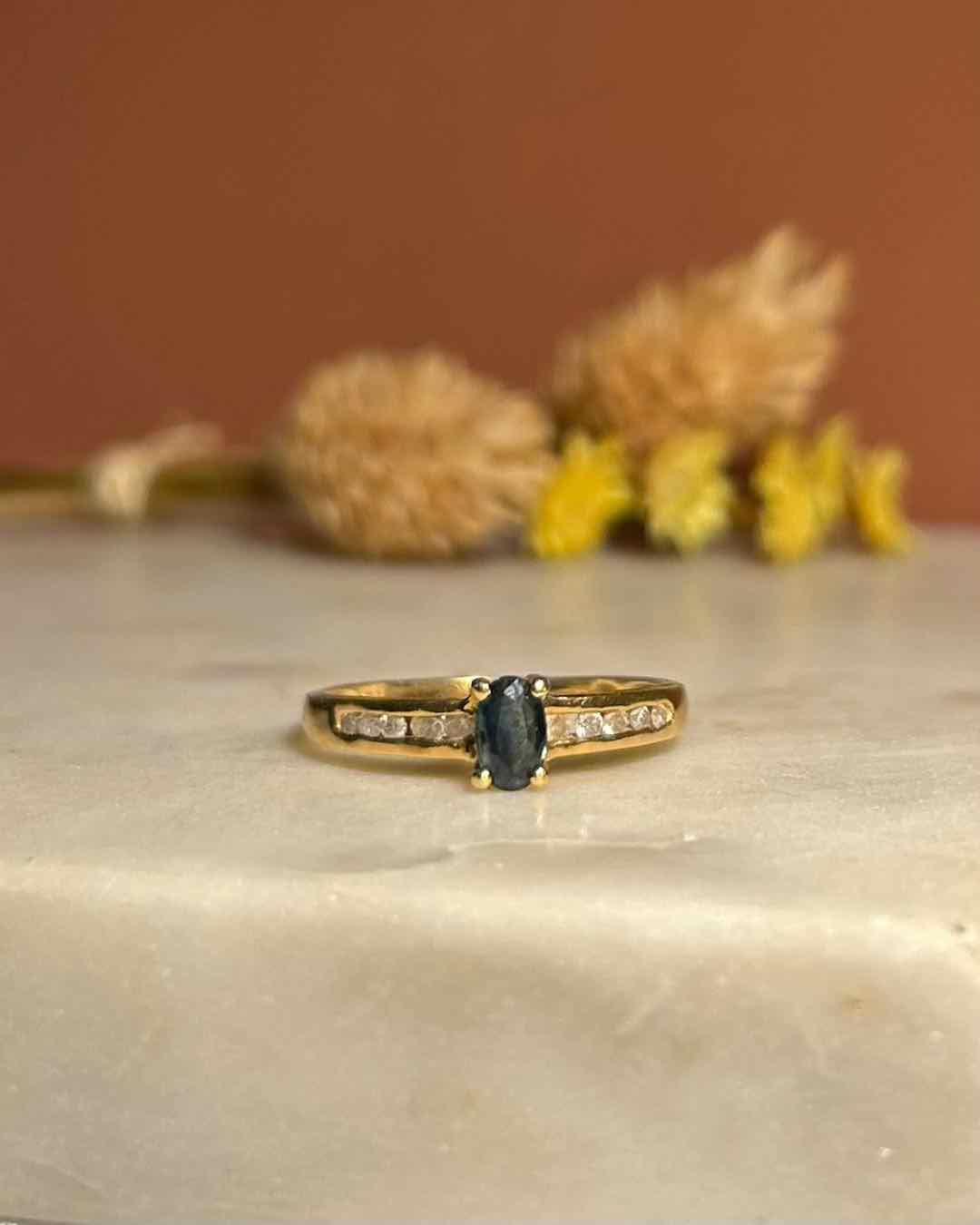Bague vintage Saphir et Diamants "Ambre"