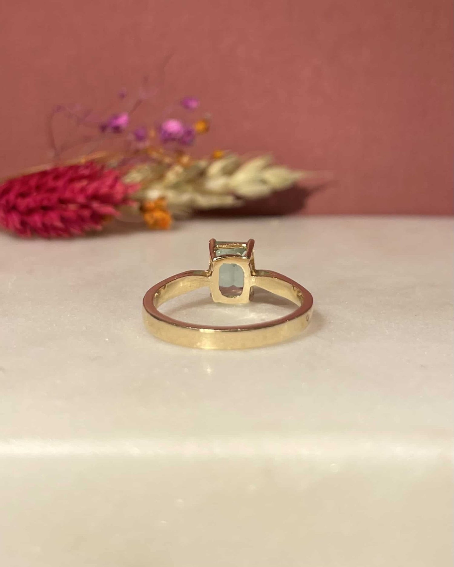 Bague Vintage Solitaire Émeraude 1 Carat "Elin" - Elliade Paris