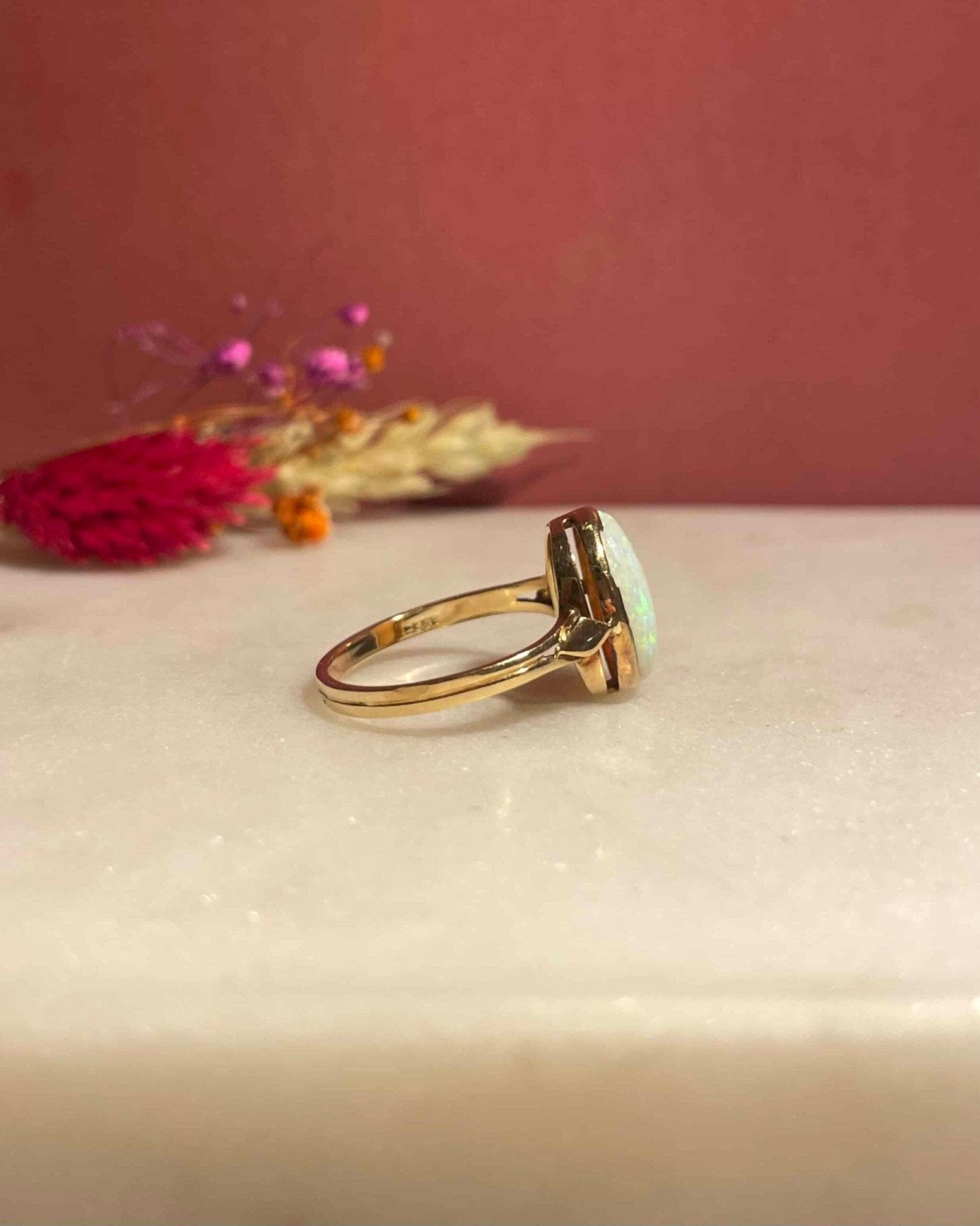 Bague Vintage Solitaire Opale 1.80 Carat "Zenaya" - Elliade Paris