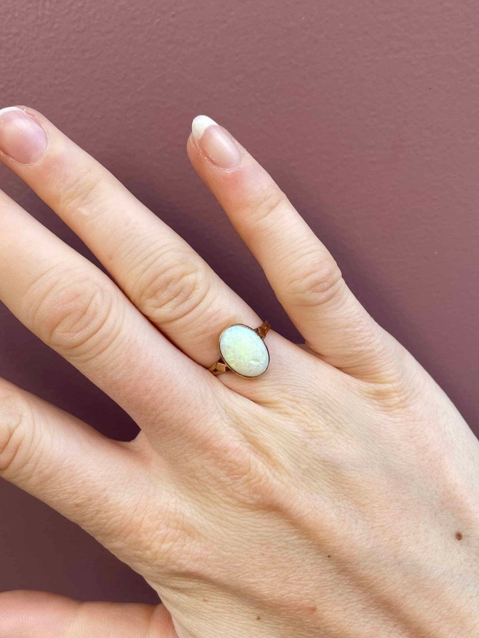 Bague Vintage Solitaire Opale 1.80 Carat "Zenaya" - Elliade Paris