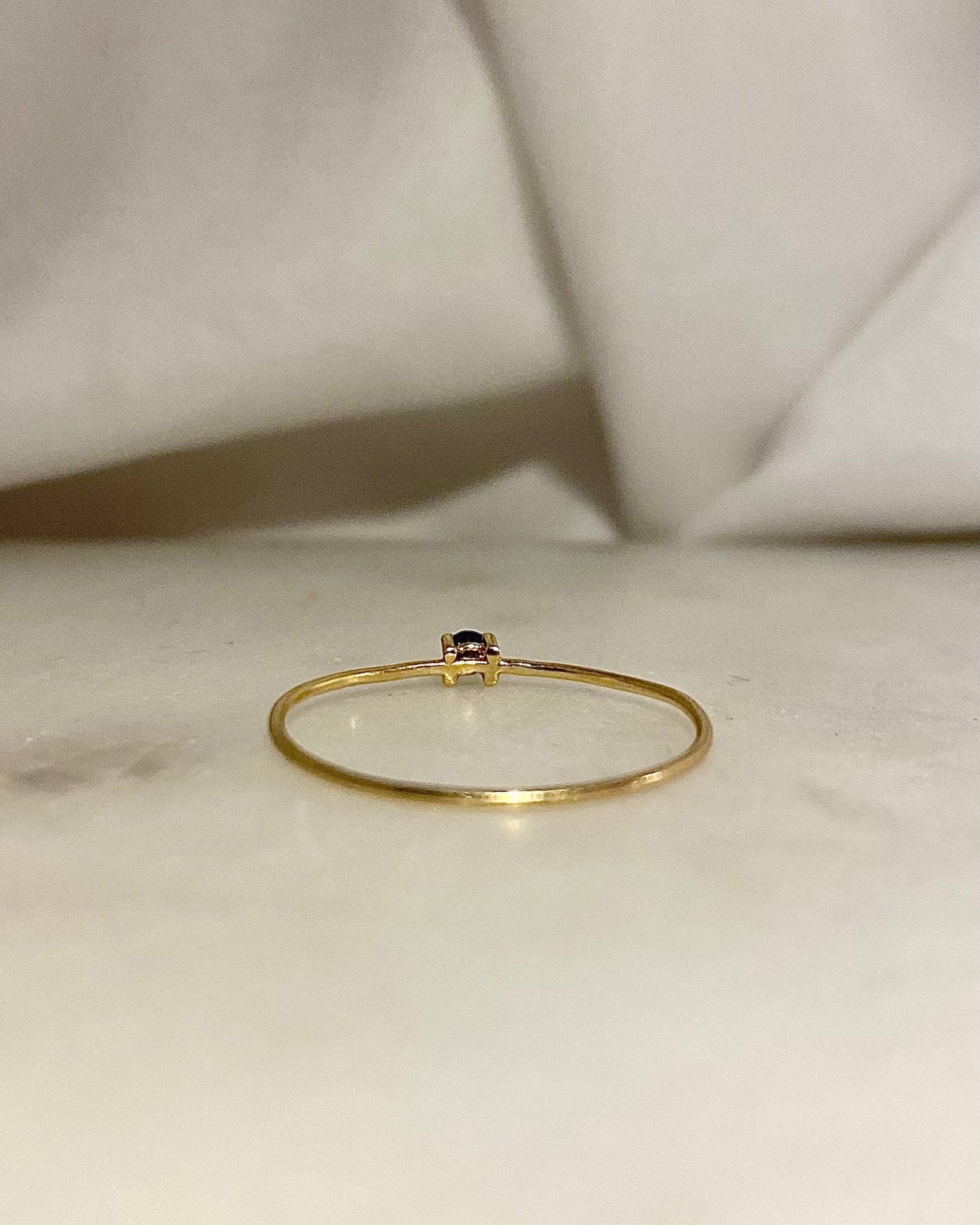Bague Vintage Solitaire Saphir "Dabia" - Elliade Paris
