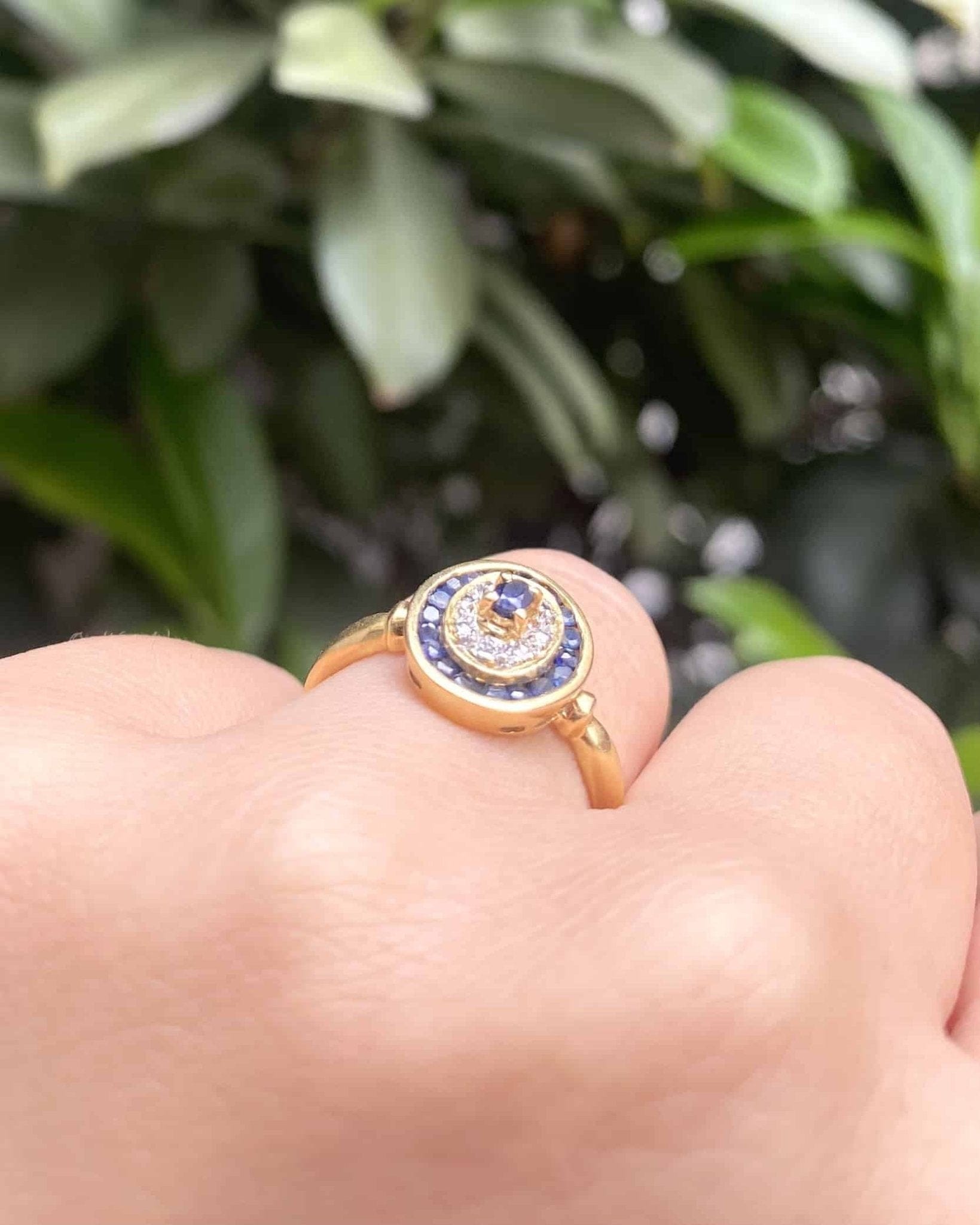 Bague Vintage Style Art - Déco 19 Saphirs "Magali" - Elliade Paris