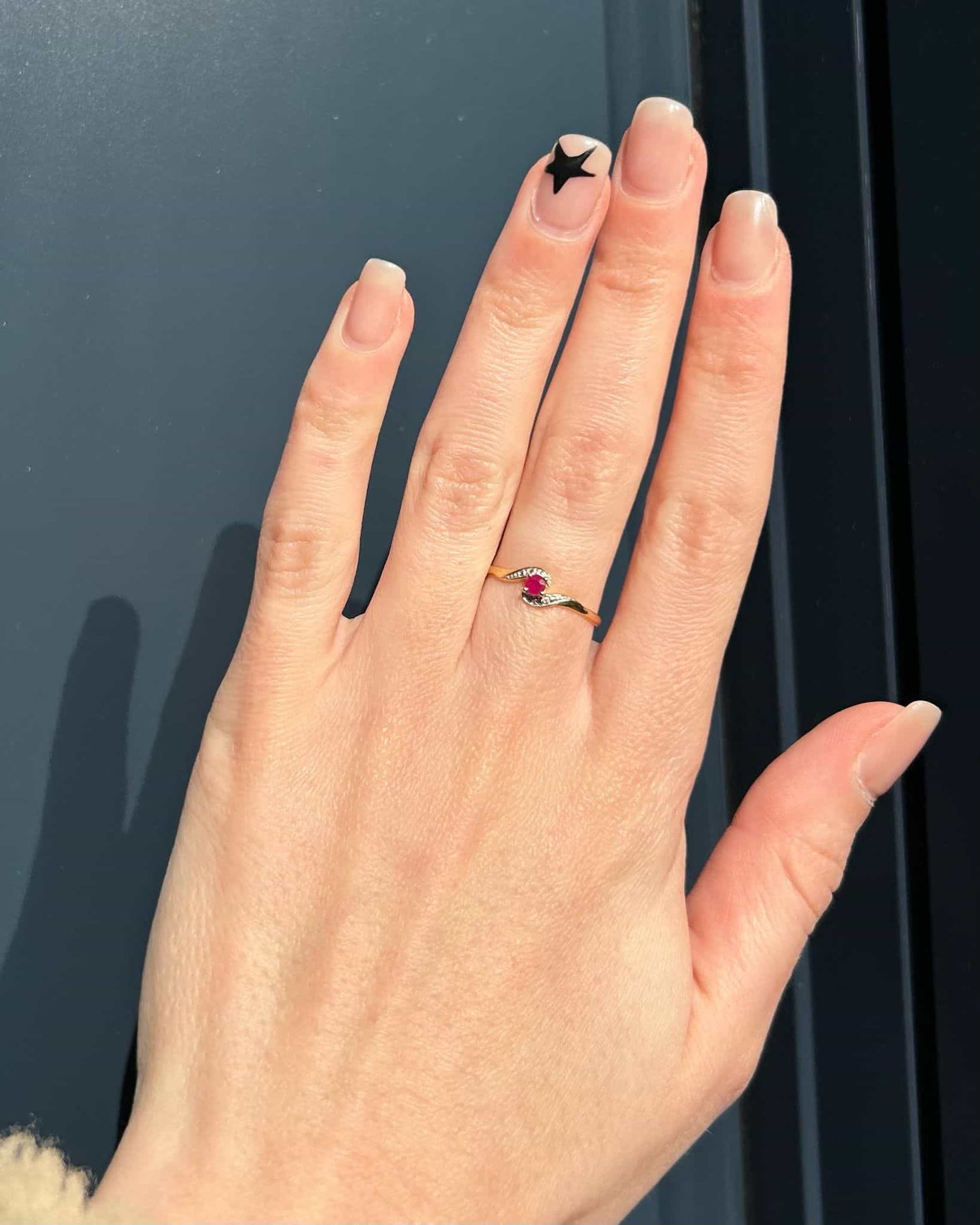 Bague Vintage Tourbillon Rubis "Sereen" - Elliade Paris