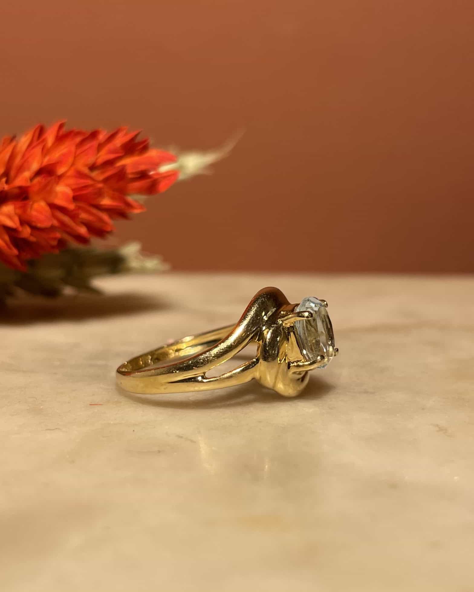 Bague Vintage Tourbillon Topaze 0.80 carat "Kesley" - Elliade Paris