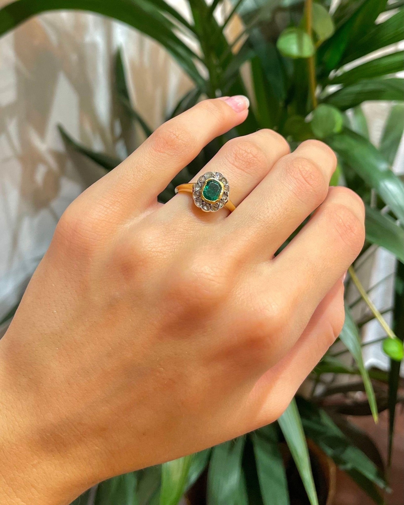 Bague XIXème Émeraude & Diamants "Lorie" - Elliade Paris