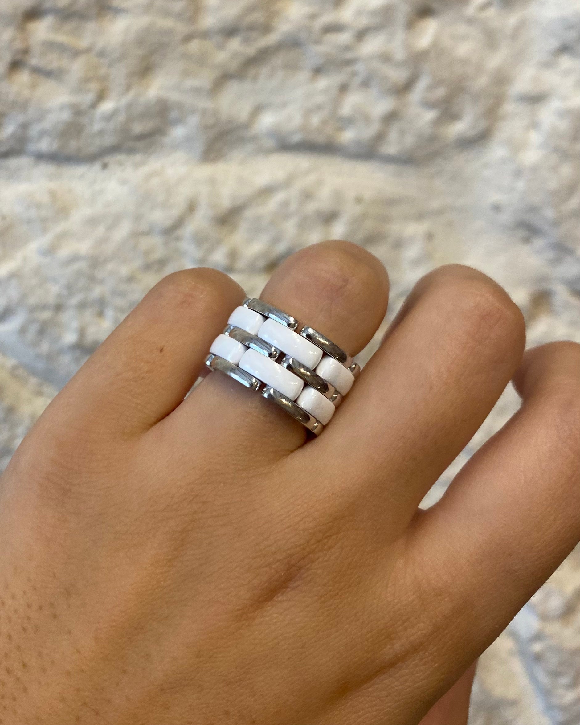 Bague Chanel Ultra Grand Modèle Or & Céramique