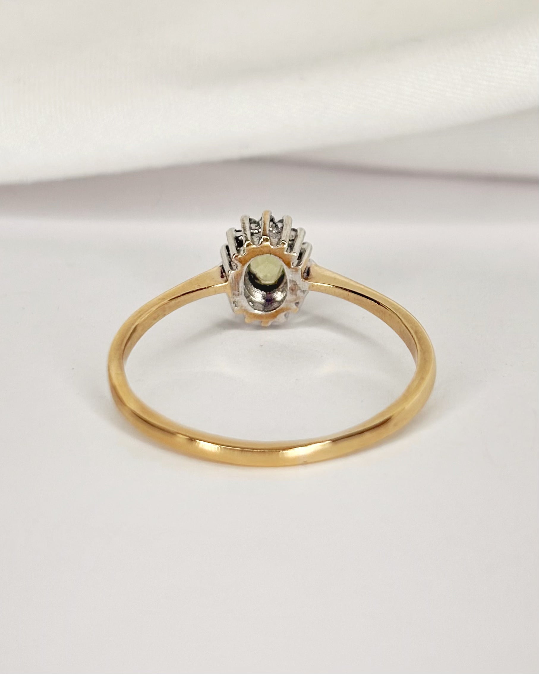 Anillo Margarita Peridoto y Diamantes "Tamara"
