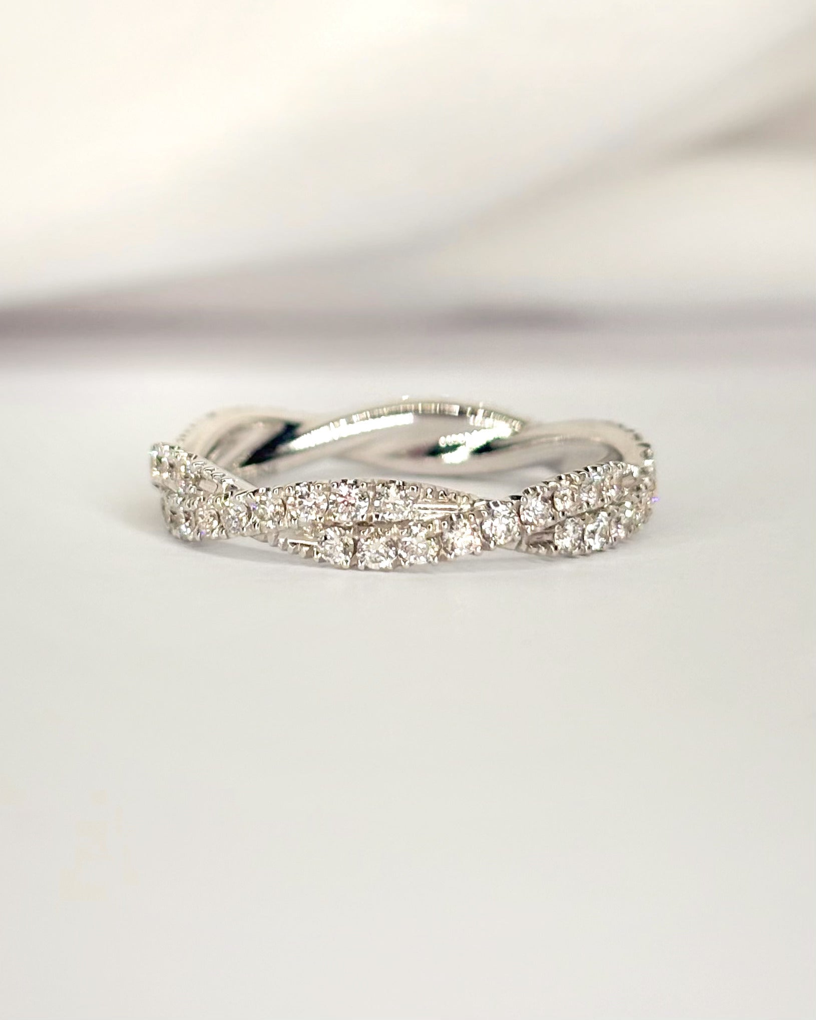 Alianza Trenzada Diamantes 0.54 quilates 3.5 mm "Alicia"