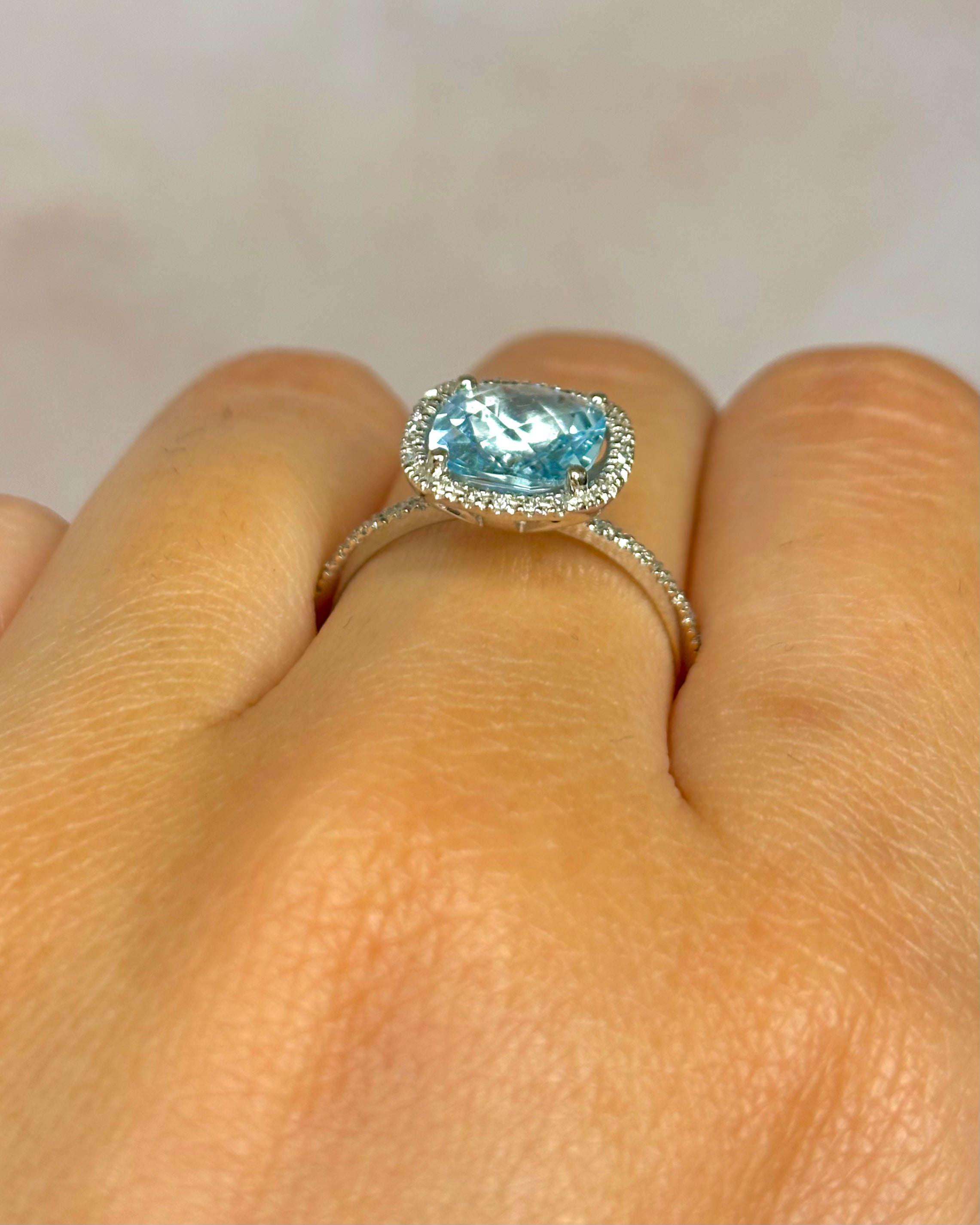 Solitaire Aquamarine Ring 1.68 carat & Diamonds "Martha"