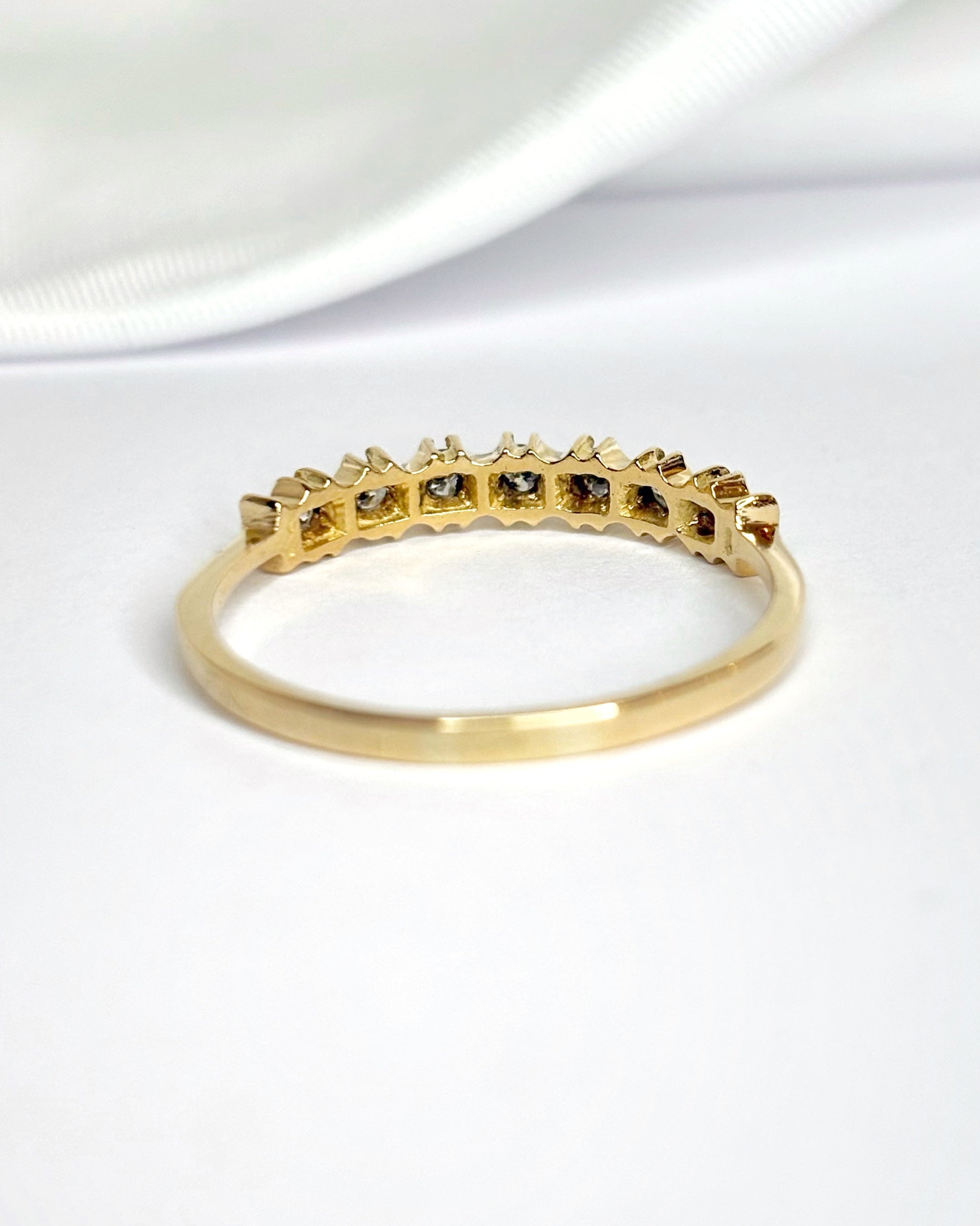 0.28 Carat Diamond Half-Eternity Ring "Salma"