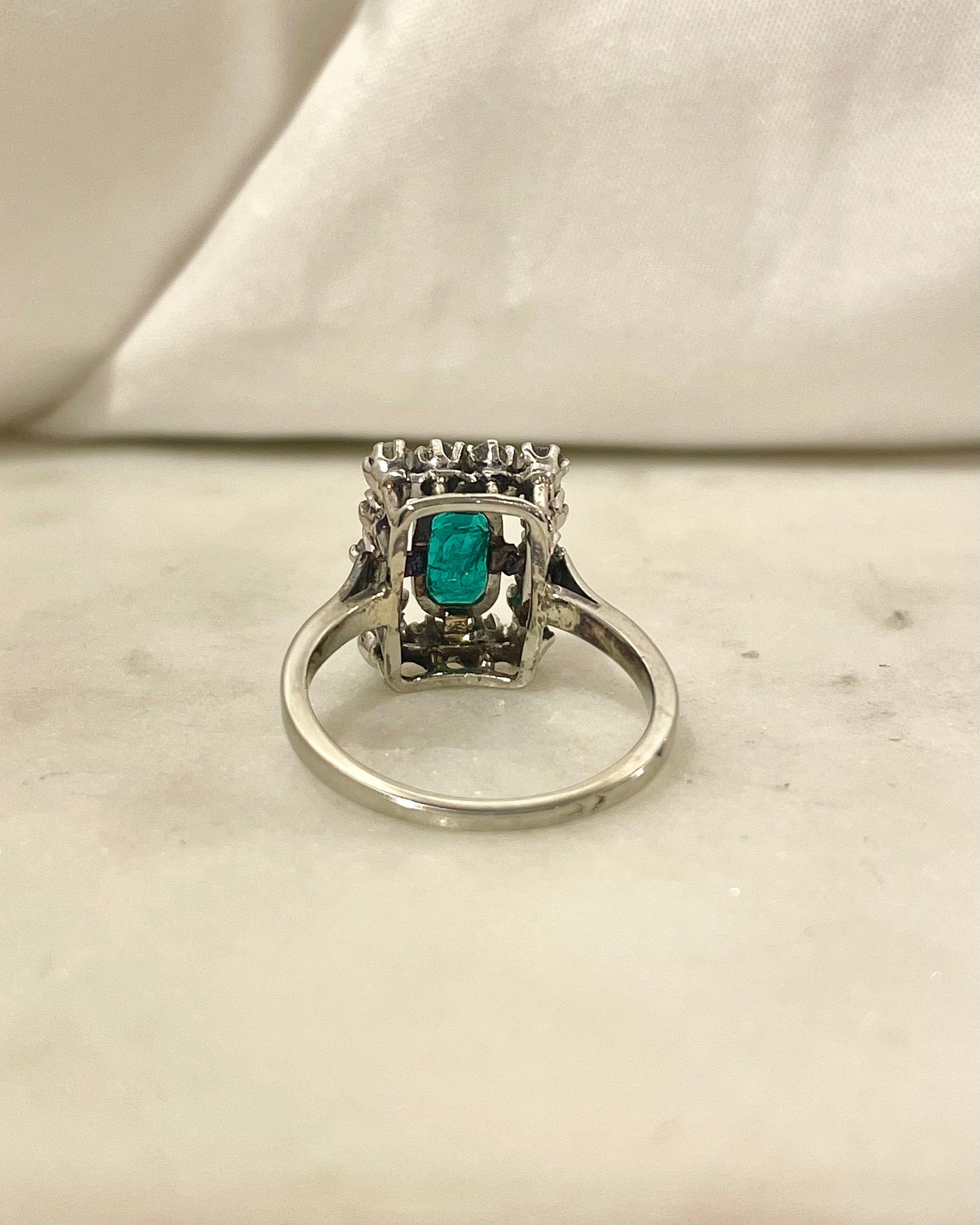 Bague marguerite Émeraude et Diamants "Enore"