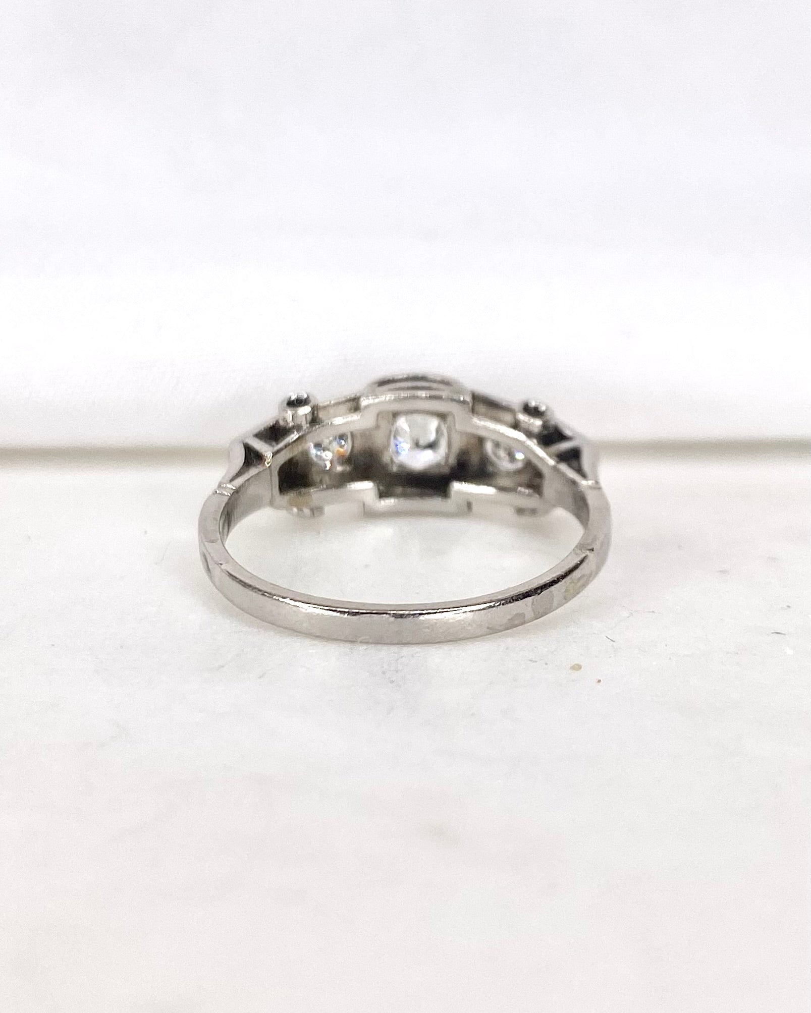 Bague Art Déco Rivière Diamants "Carole"