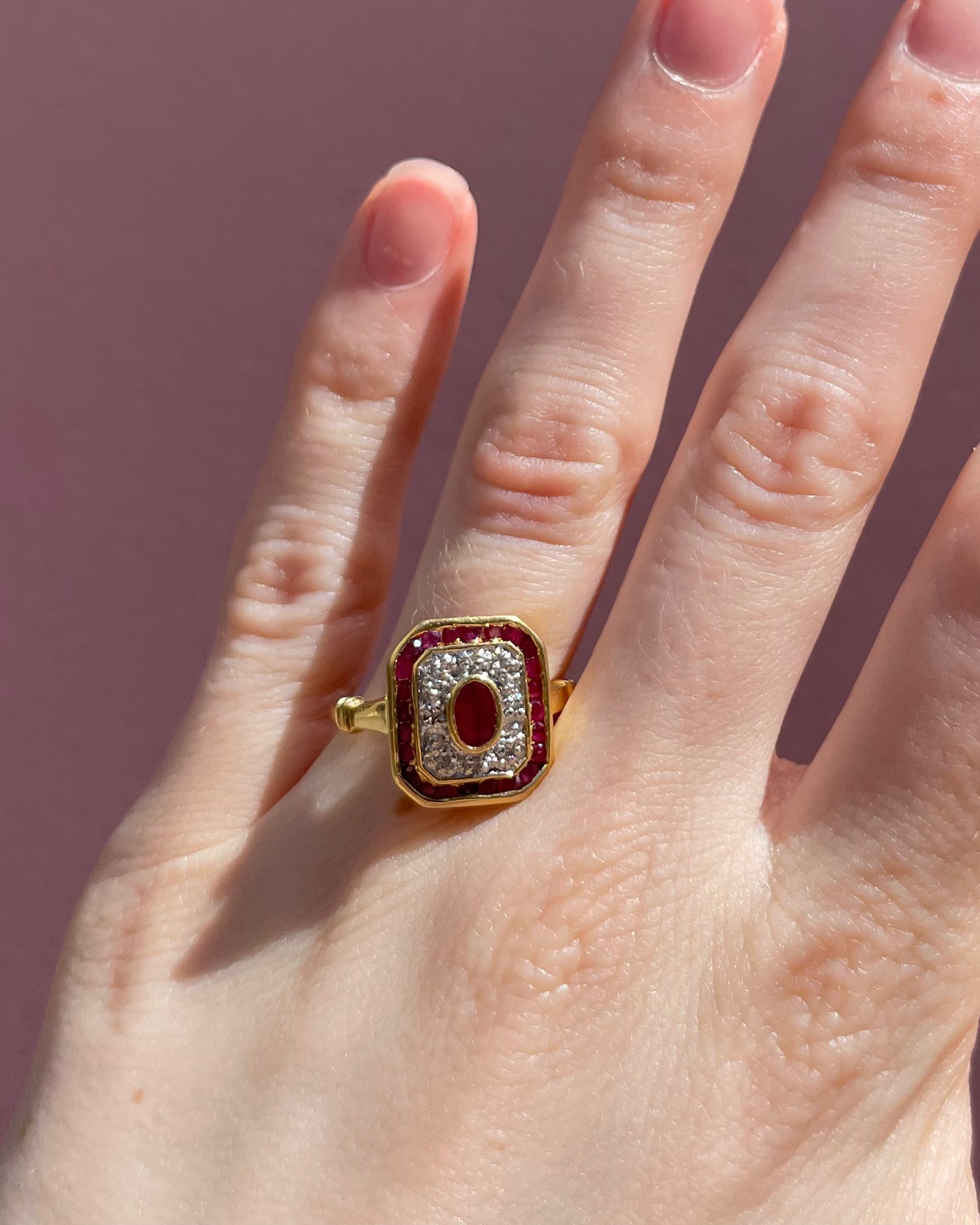 Bague Style Art-Déco Rubis 1.02 Carat & Diamants "Olivia"