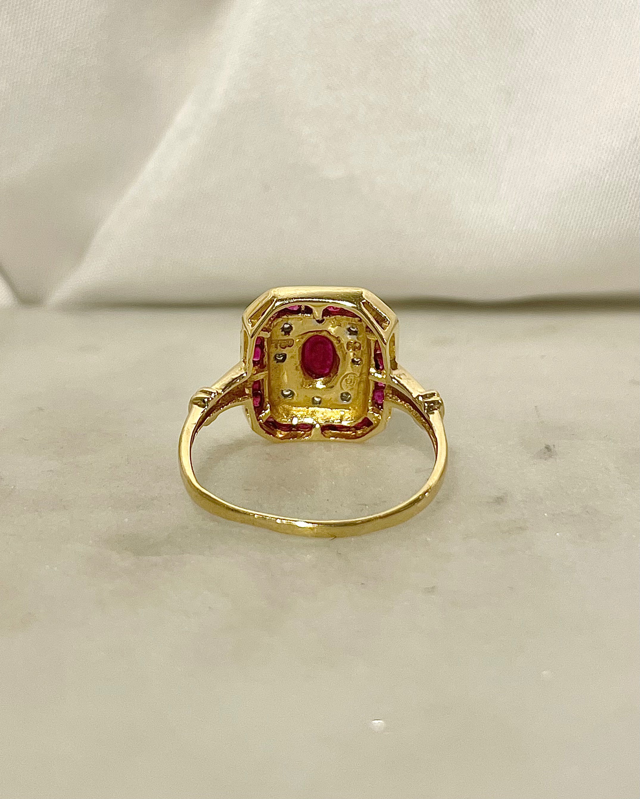 Anillo estilo Art Déco Rubí 1.02 quilates y diamantes "Olivia"