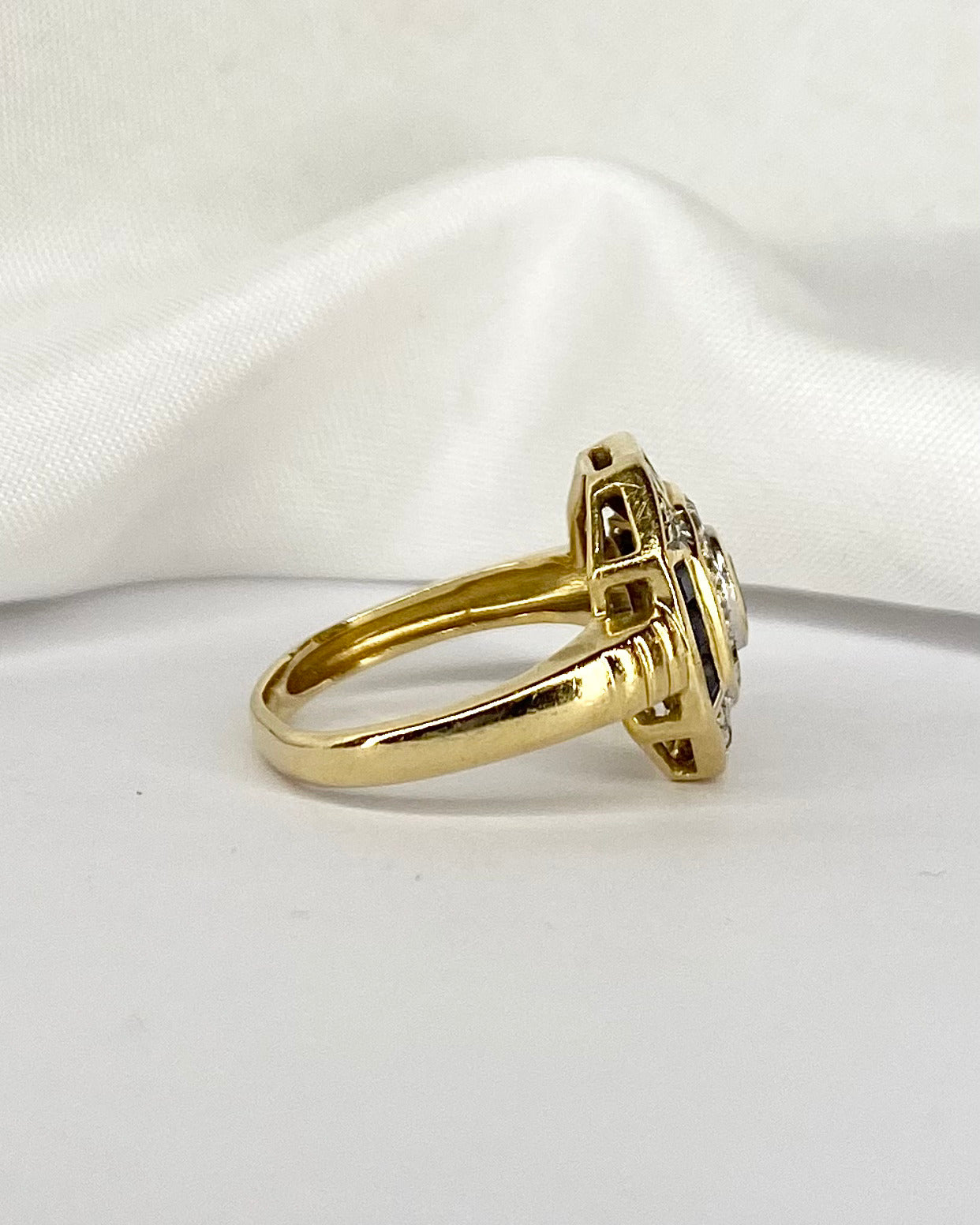 Art Deco Style Ring Sapphires 0.52 carat & 20 Diamonds "Emmy"