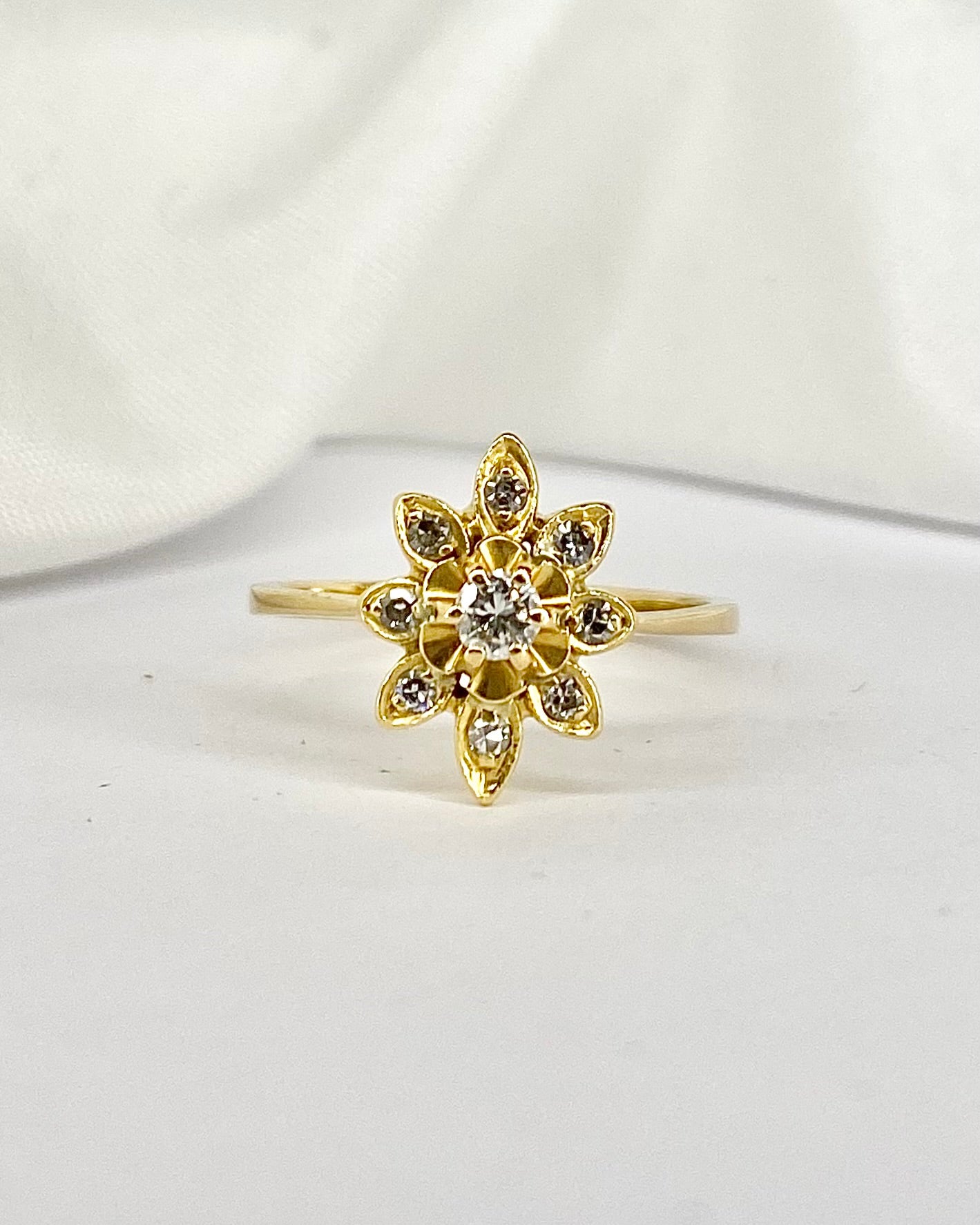 Bague Marguerite 9 Diamants "Ness"