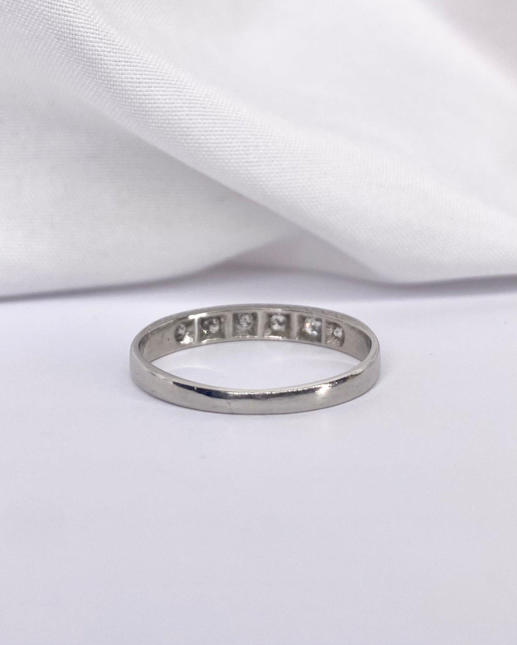 Demi-Alliance Art-déco 6 Diamants "Lilou"