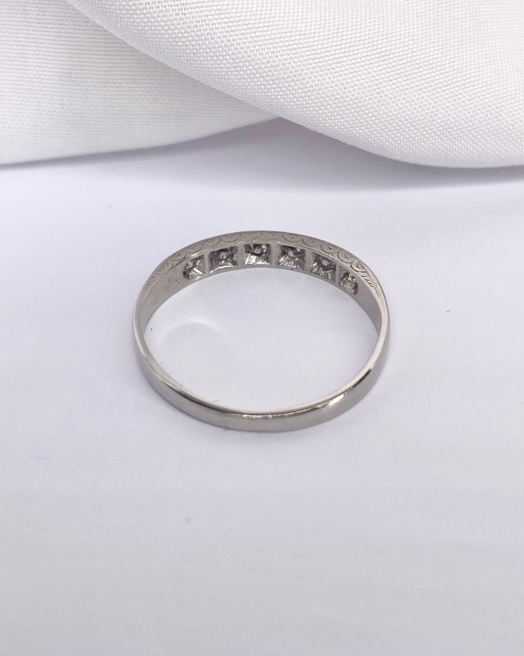 Demi-Alliance Art-déco 6 Diamants "Lilou"