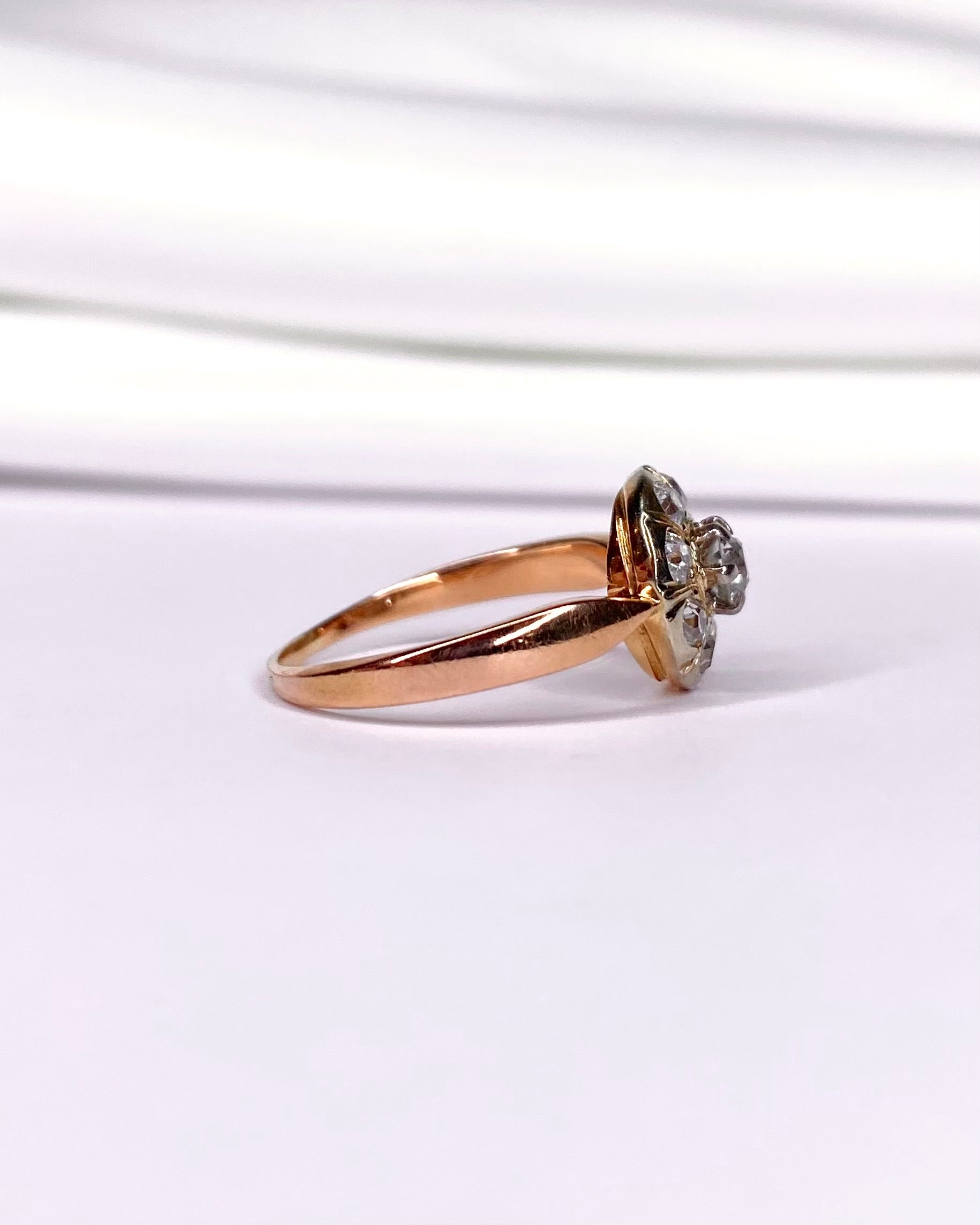 Bague Marguerite Art-Déco Diamants 0.70 carat "Sam" - Elliade Paris
