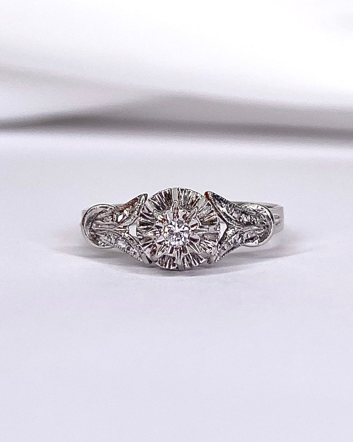 Solitaire Diamond Ring "Mélisande"
